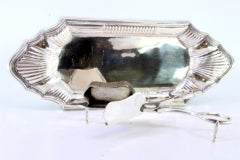 Silver morrões tray and scissors with reed-like reliefs and four round feet