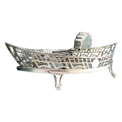 Silver morrões tray & scissors shaped as a nave on 4 round feet
