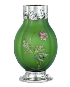 Vase en verre d'art monté sur argent d'Émile Gallé