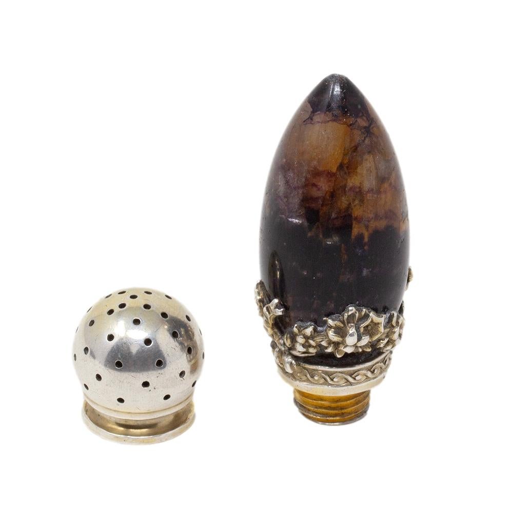 Vinaigrette en argent montée sur I John Johns, poinçonnée en Allemagne, Circa 1890 en vente 2