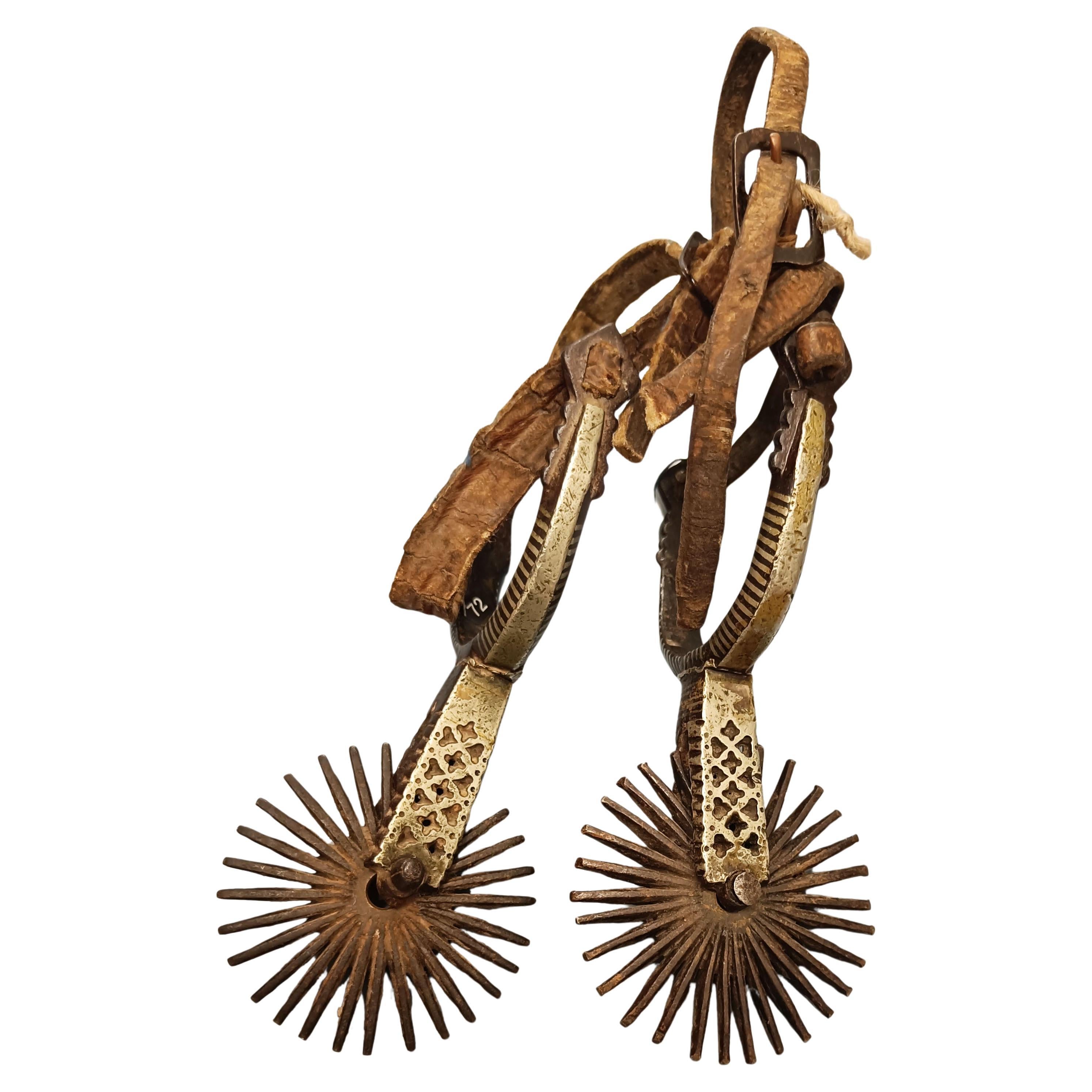 Eperons de gaucho montés en argent - South American Colonial Arts decorative antiques