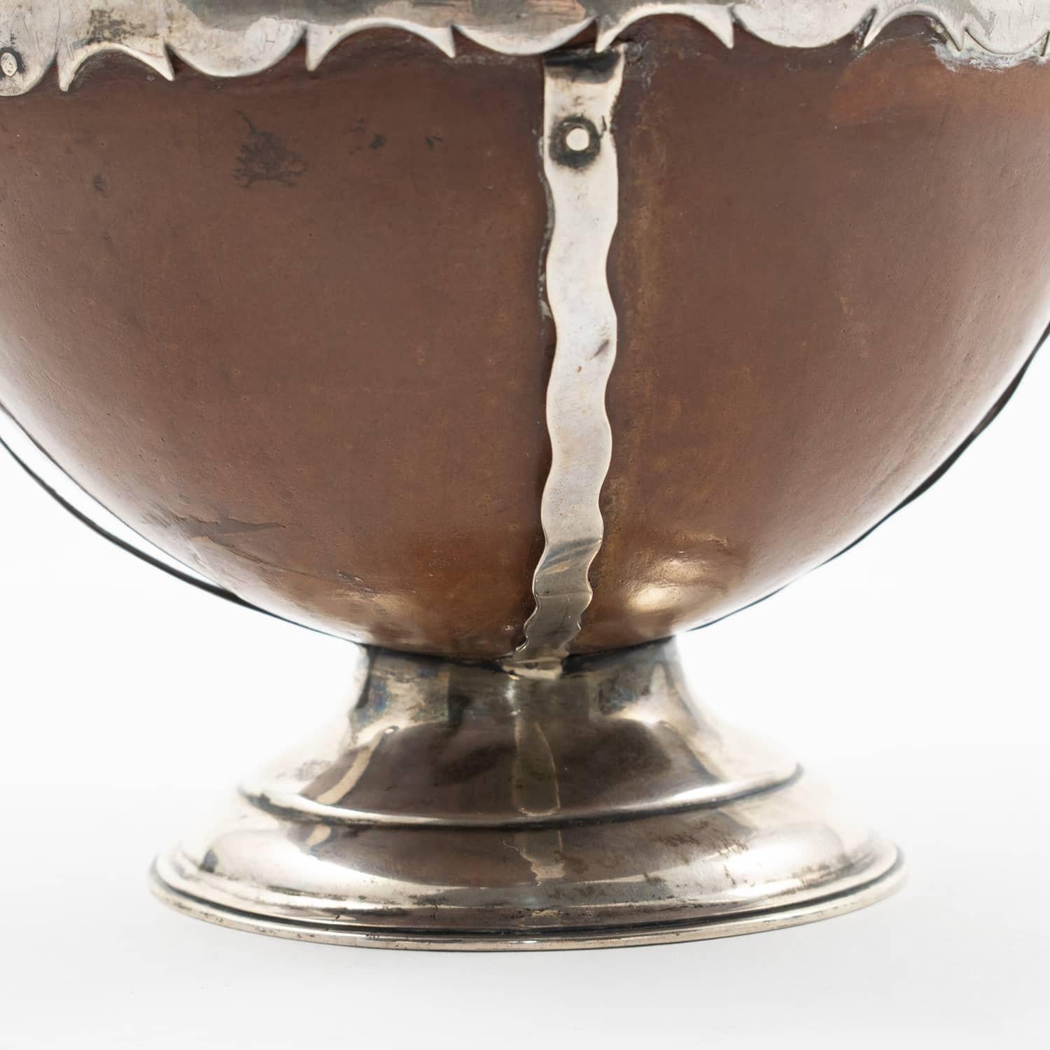 Silver Mounted Ostrich Egg Goblet, England 1860-1900 In Good Condition For Sale In Kastrup, DK