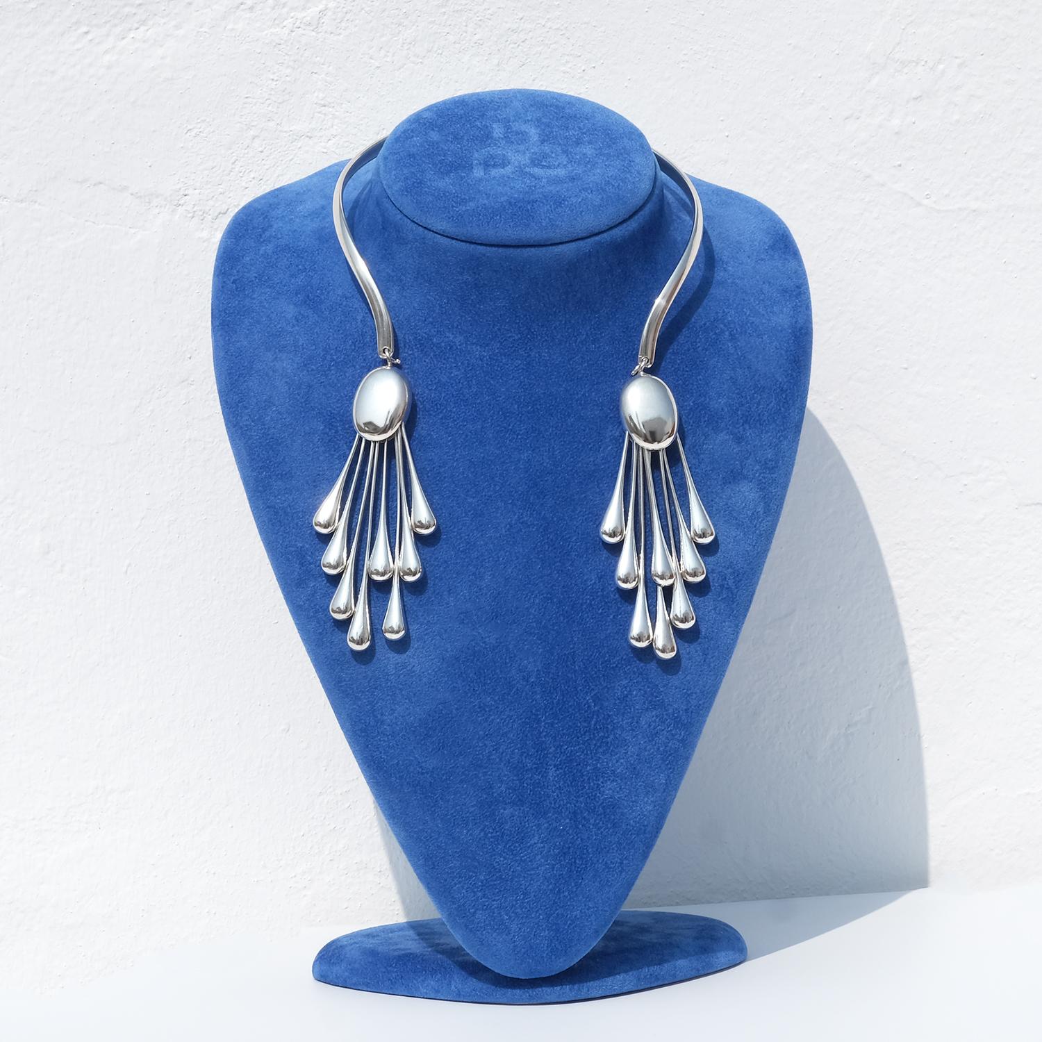 Silver Neck Ring by Astrid Fog for Georg Jensen, model 235. For Sale 5