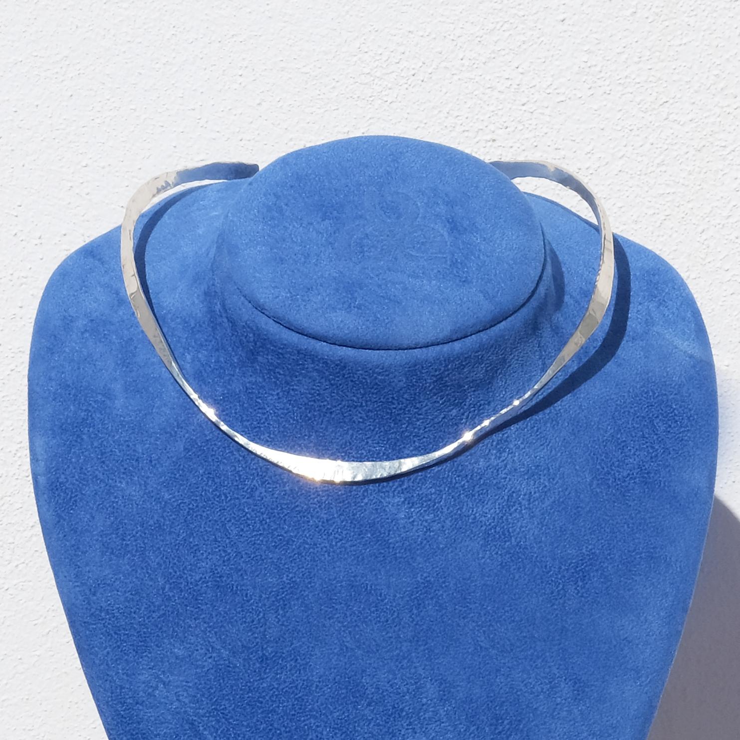 Silver Neck Ring by Swedish Silver-Smith Claës Giertta, Made Year 1970 For Sale 5