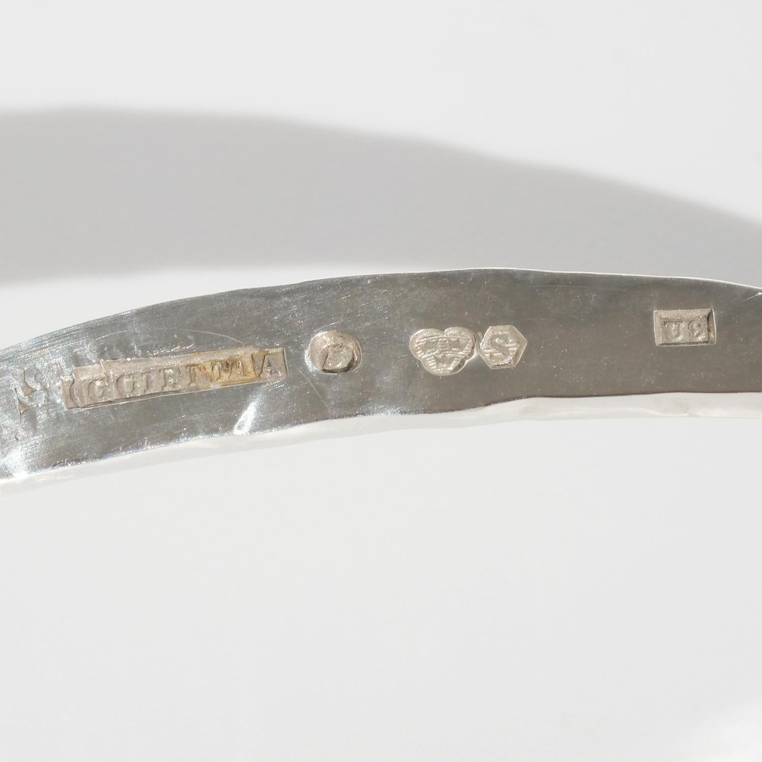 Silberner Halsring des schwedischen Silberschmieds Claës Giertta. Herstellungsjahr 1970 im Angebot 2
