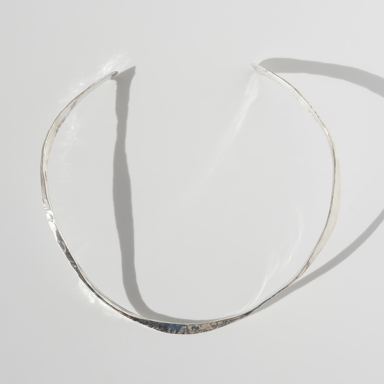 Silver Neck Ring by Swedish Silver-Smith Claës Giertta, Made Year 1970 For Sale 3