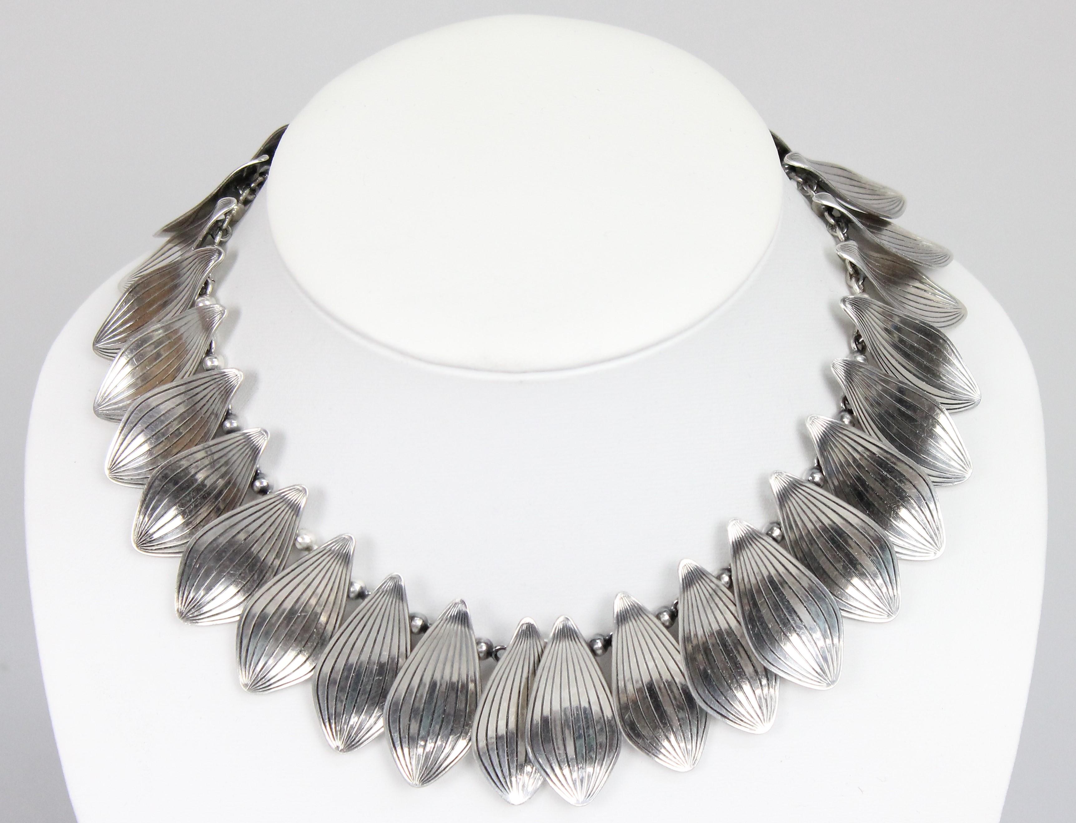 Silver Necklace by Michelsen, Sterling Silver, Denmark, 1950s For Sale 4