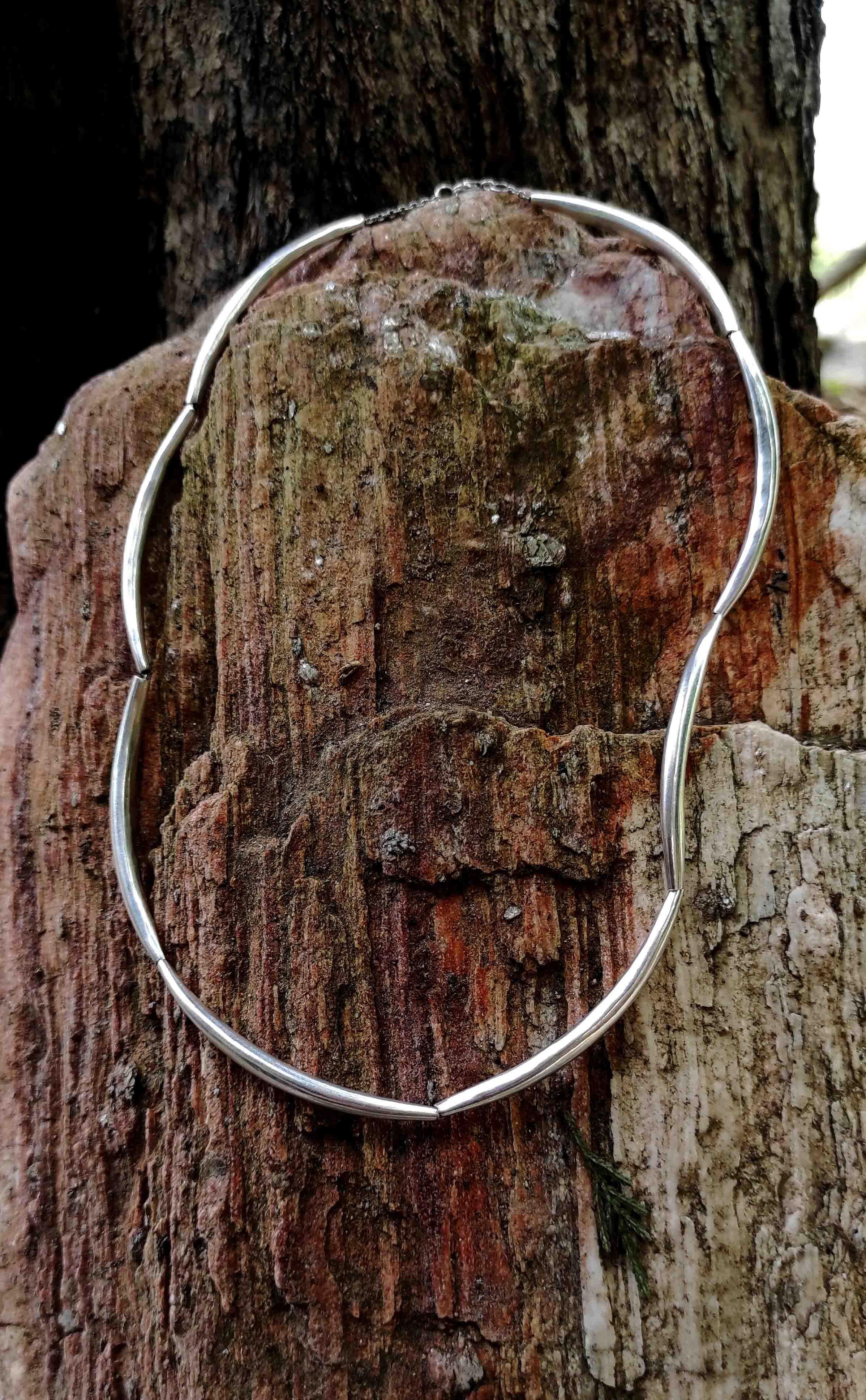 Women's or Men's Silver Necklace For Sale