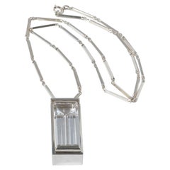 Collier en argent avec pendentif en cristal de roche par la société suédoise Atelje Stigbert, année 1967