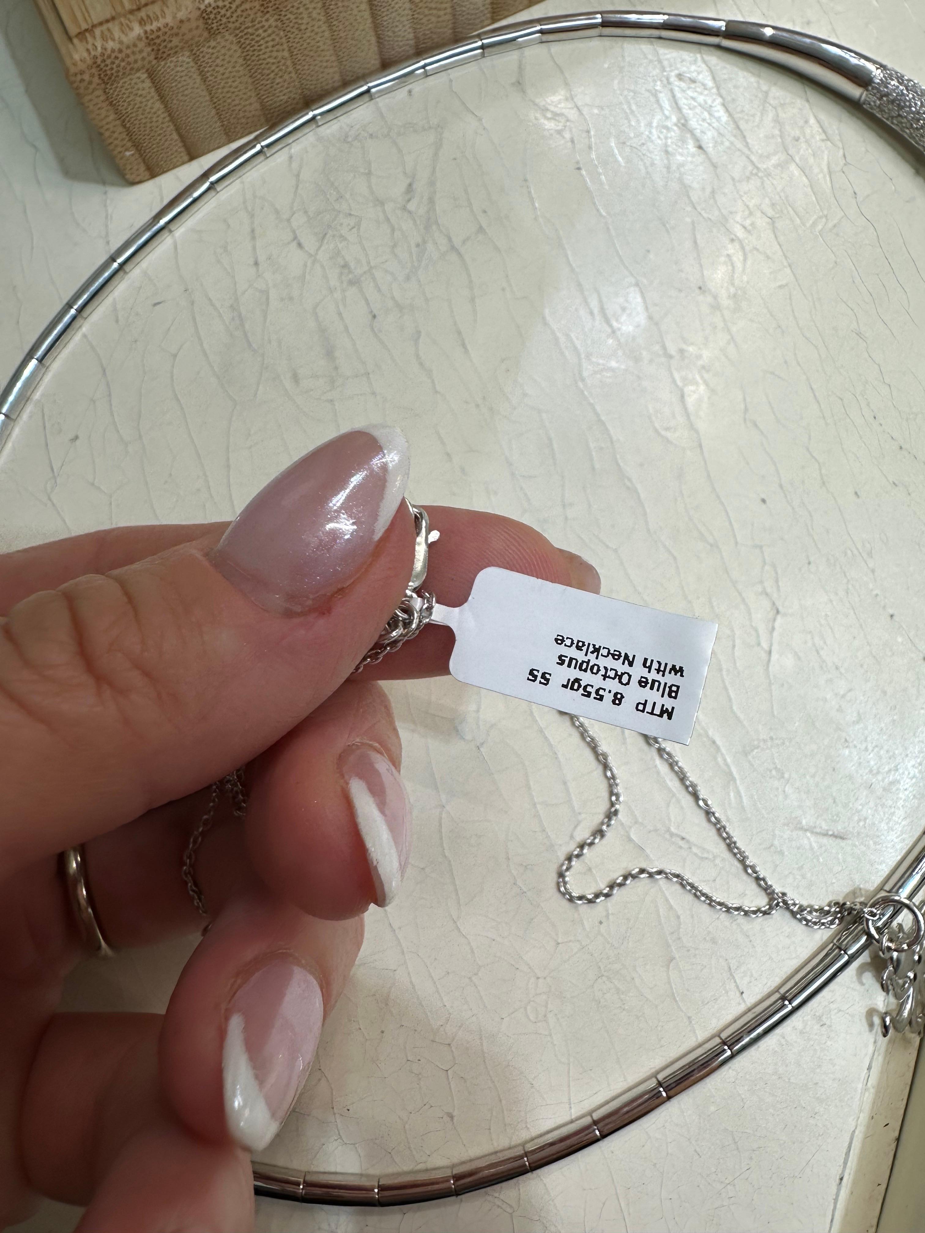Silver octopus pendant necklace 925 silver In New Condition For Sale In Jupiter, FL