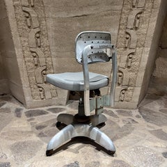 1950er Gio Ponti Goodform Silver Industrieller Tanker-Stuhl Büro-Drehstuhl