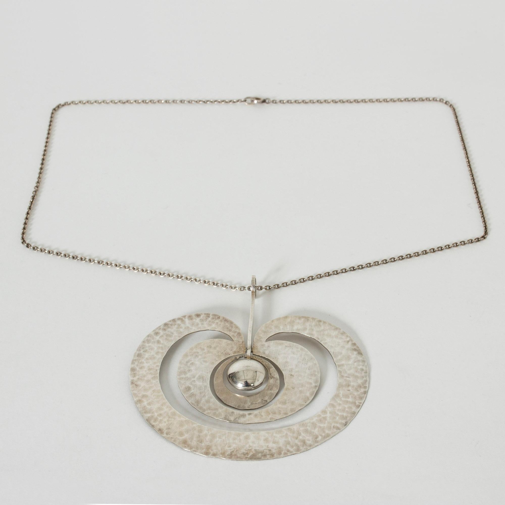 Modernist Silver “Omena” Necklace by Tapio Wirkkala for Kultakeskus Oy, Finland, 1975