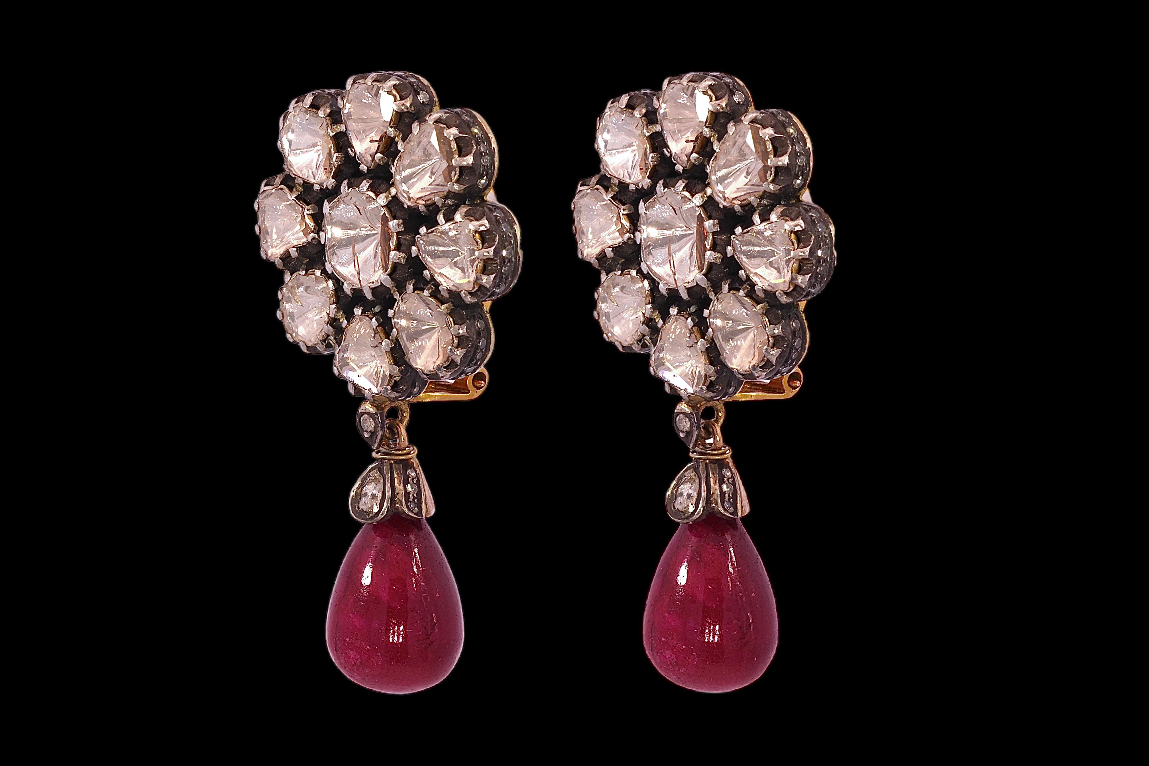 Silver on Gold Earrings With Rose Cut Diamonds in Flower Shape with Ruby  For Sale 2