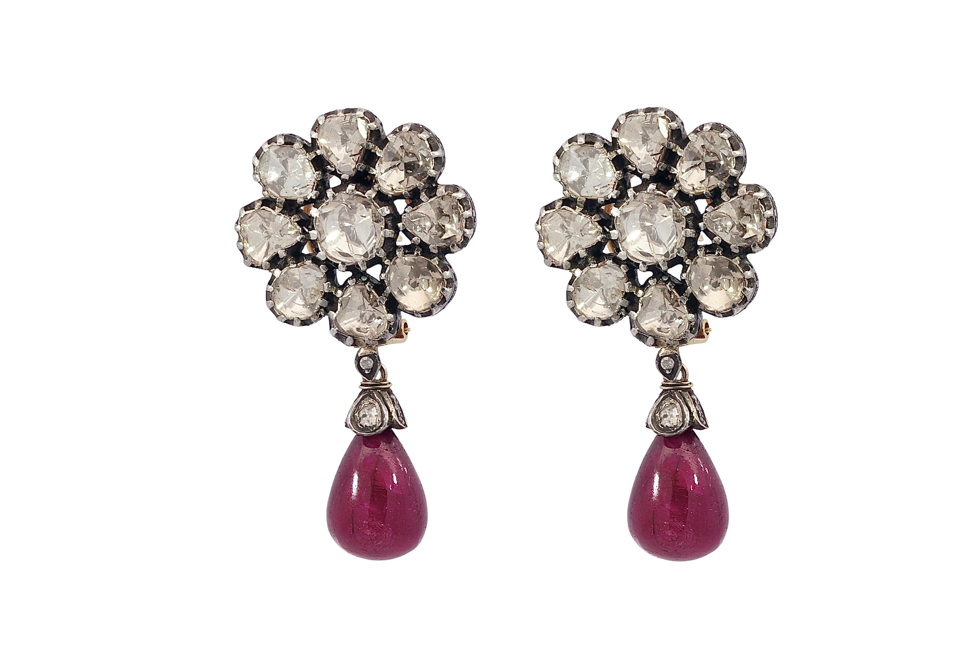 Silver on Gold Earrings With Rose Cut Diamonds in Flower Shape with Ruby  For Sale 3