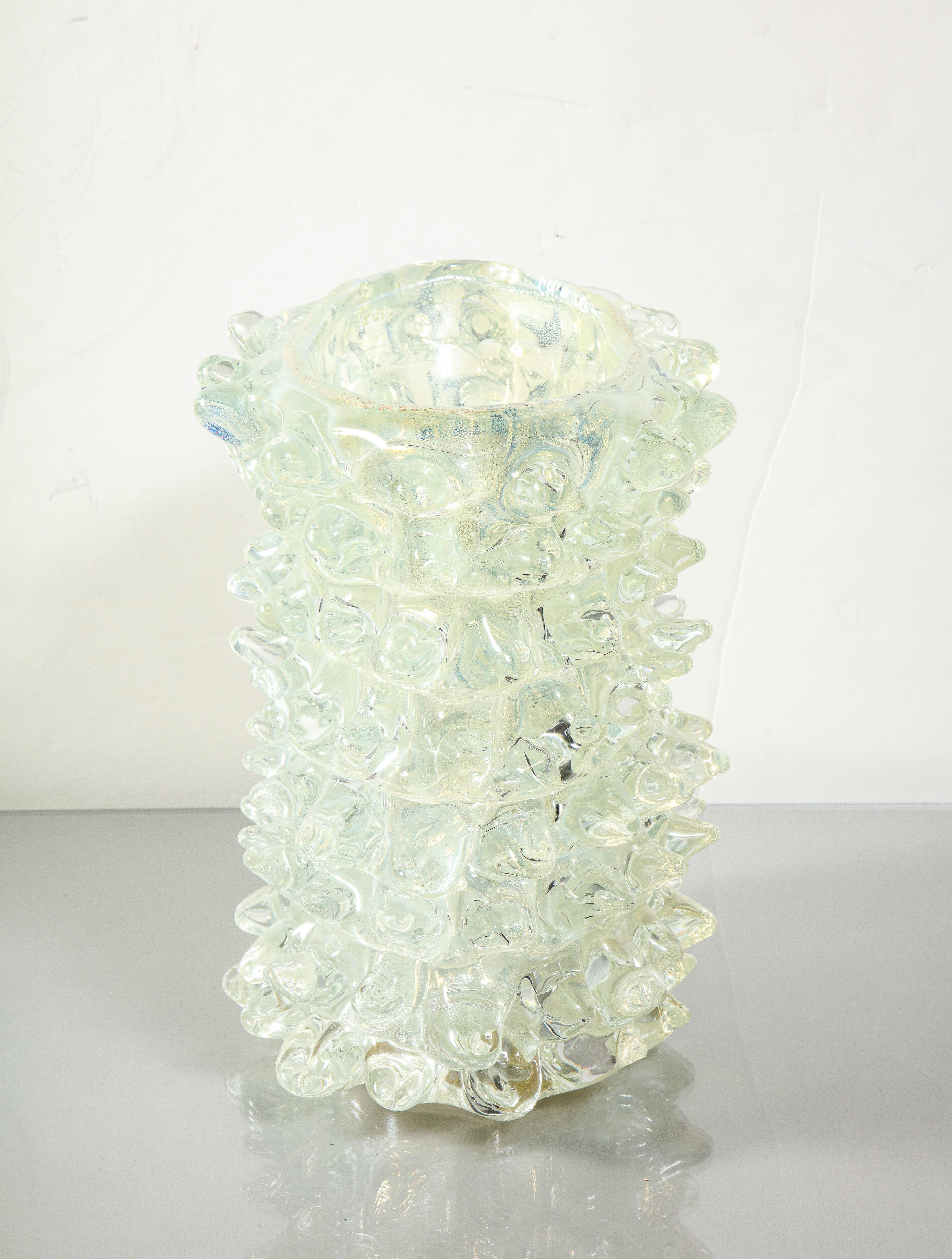 Opalisierendes Murano-Silber-Vase „Rostrate“ (21. Jahrhundert und zeitgenössisch) im Angebot