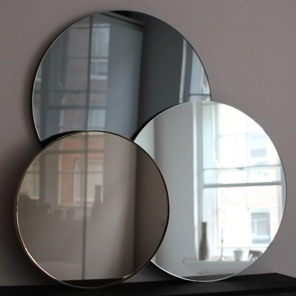 Orbis Round Minimalist Frameless Mirror Floating Effect, Small For Sale 3