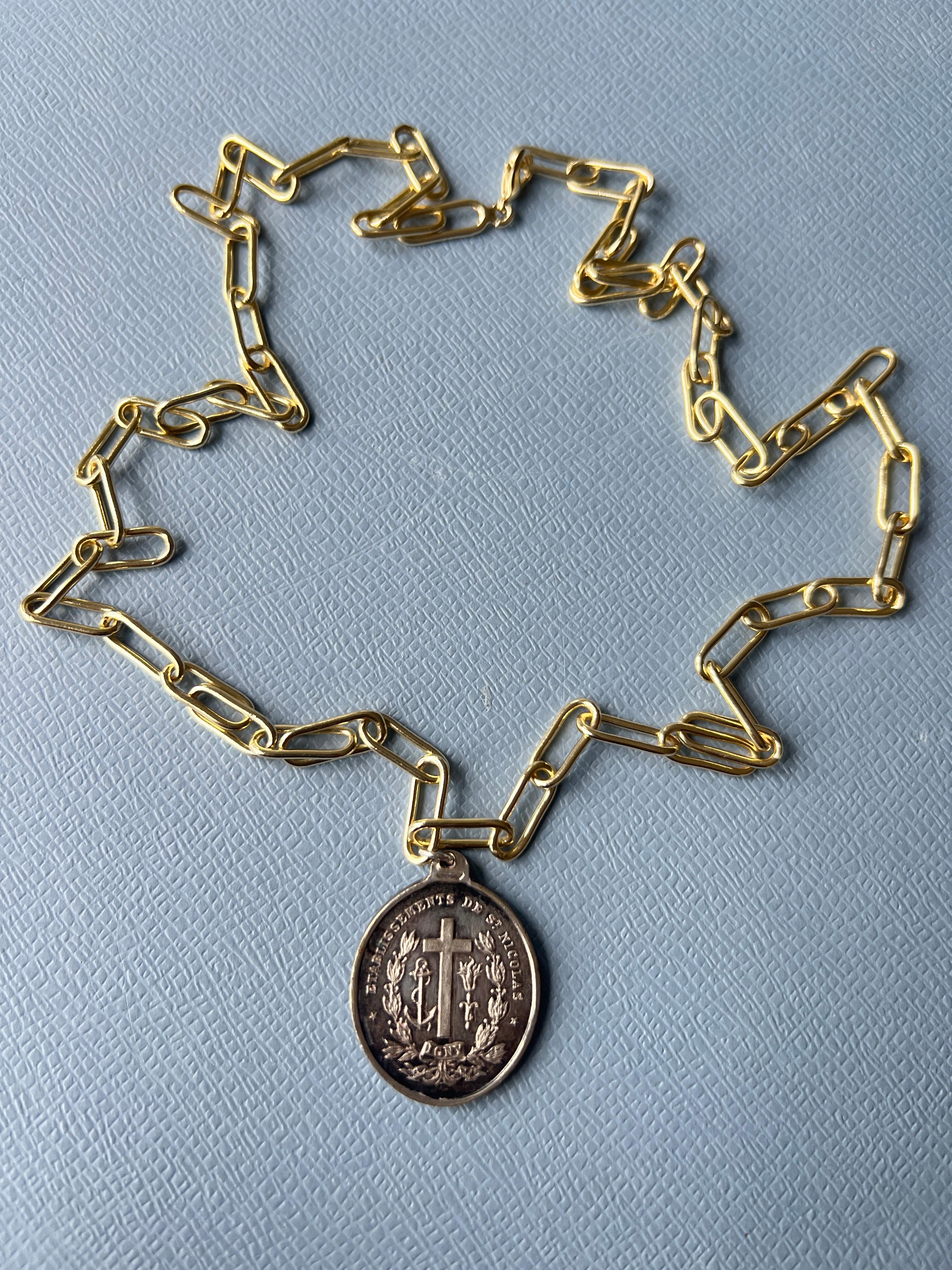 French Silver Oval Medal Gold-Plated Paper Chain Necklace - Vintage Cross Image 6