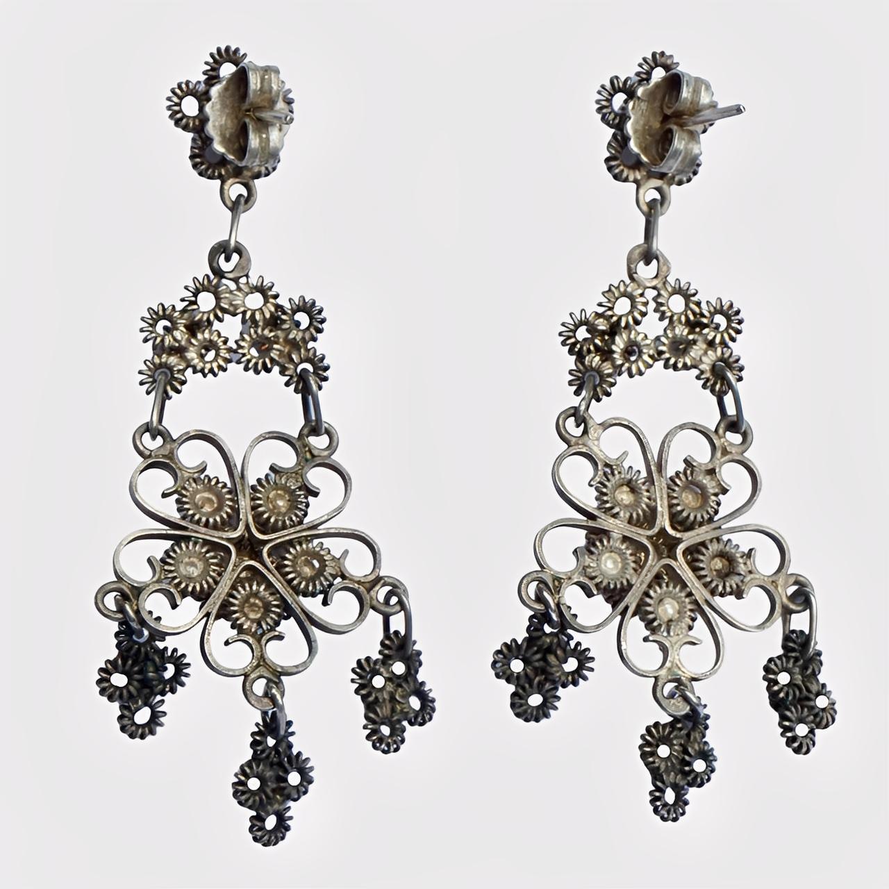 Silver Ornate Filigree Drop Earrings In Good Condition For Sale In London, GB