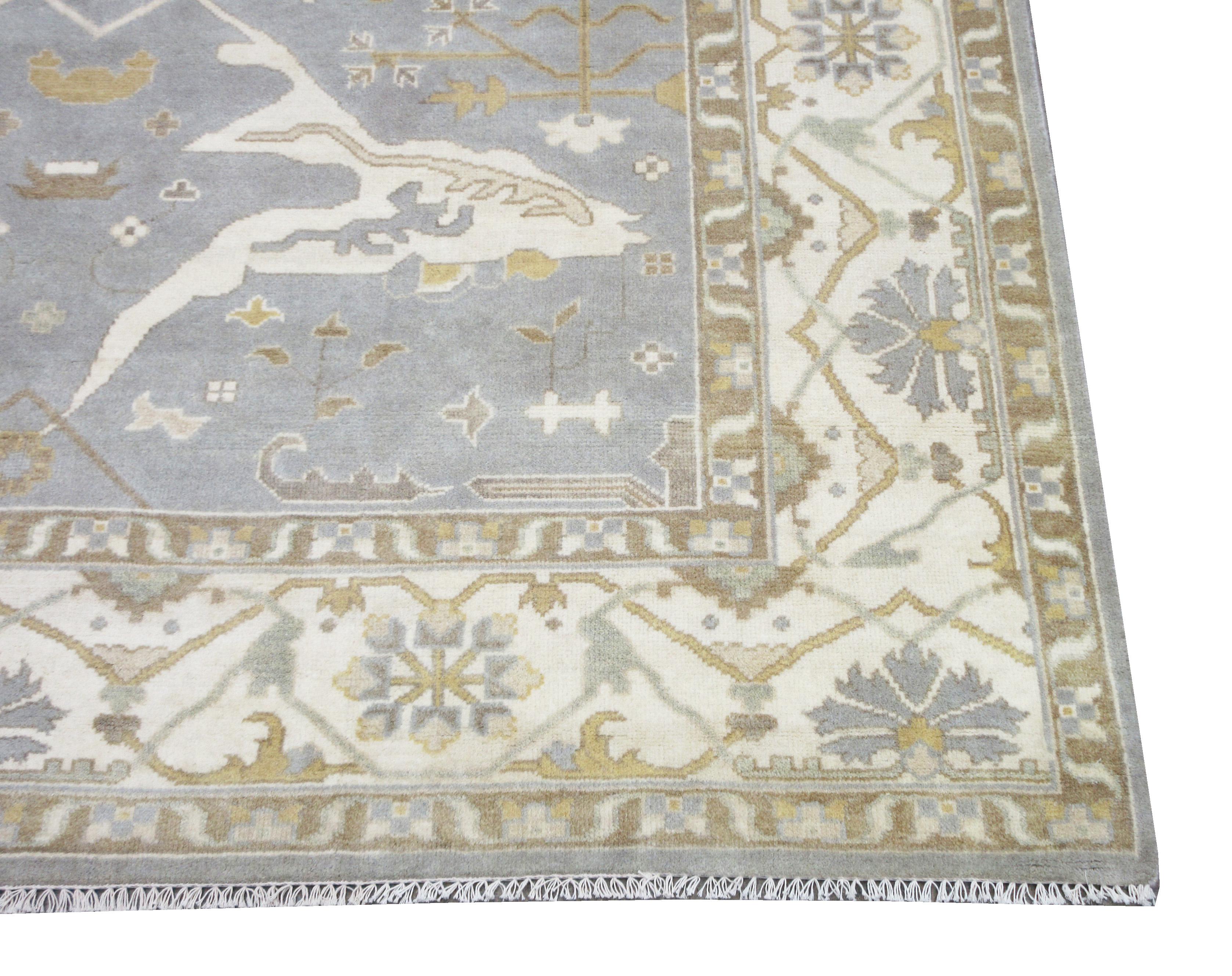 Silver Oushak Hand-Knotted Rug In New Condition For Sale In Laguna Hills, CA