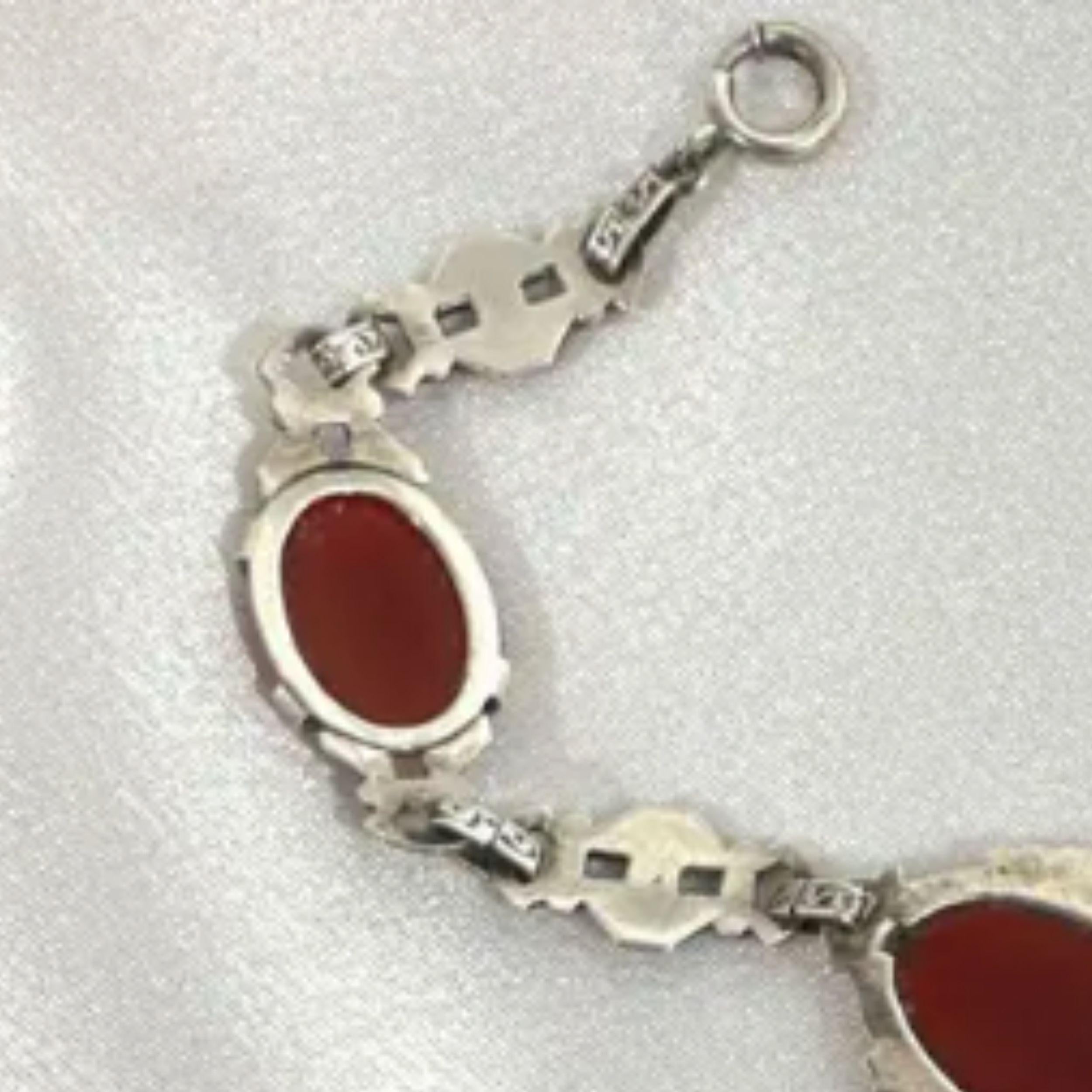 Silver & Oval Carnelian Agate Vintage Link Bracelet For Sale 1
