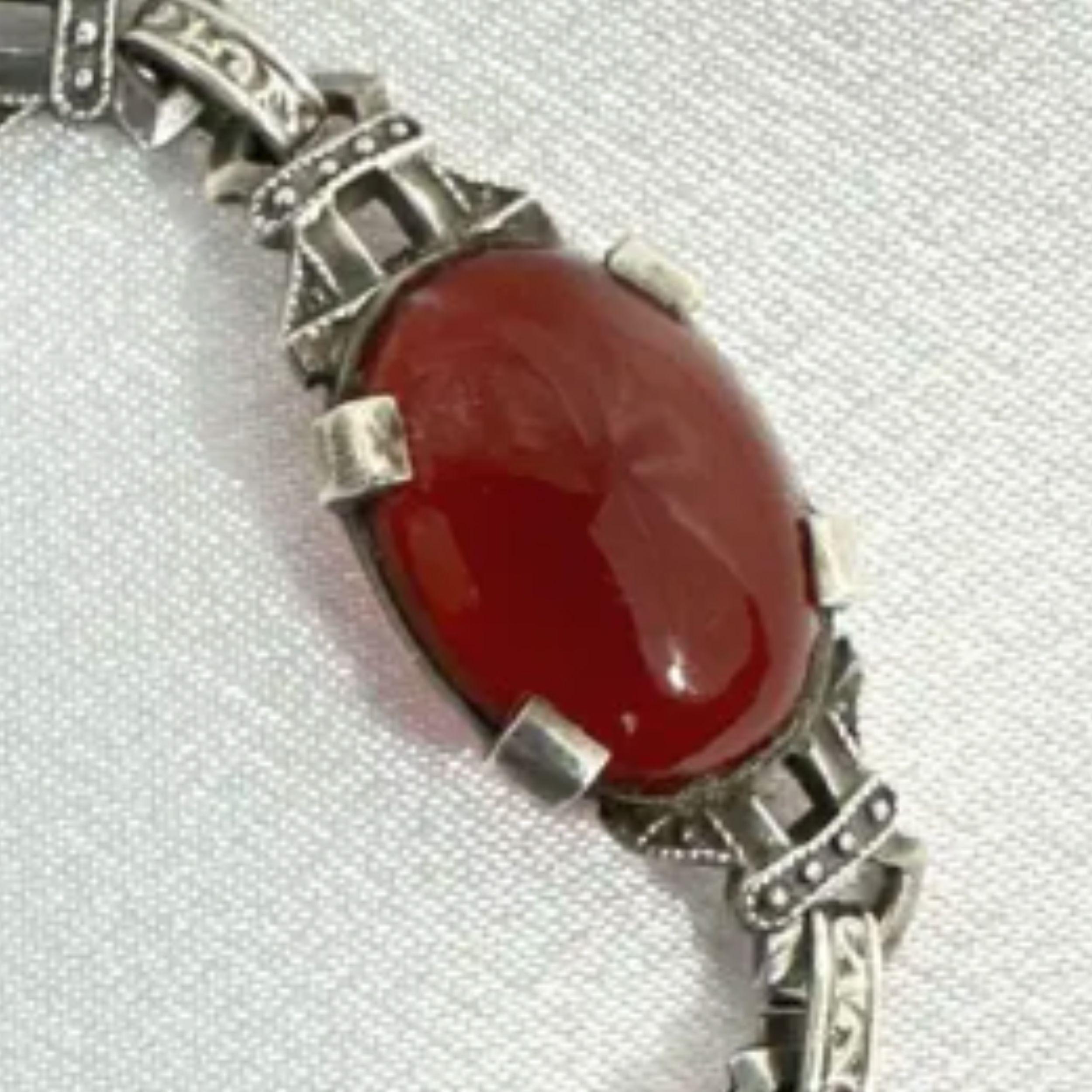 Silver & Oval Carnelian Agate Vintage Link Bracelet For Sale 3