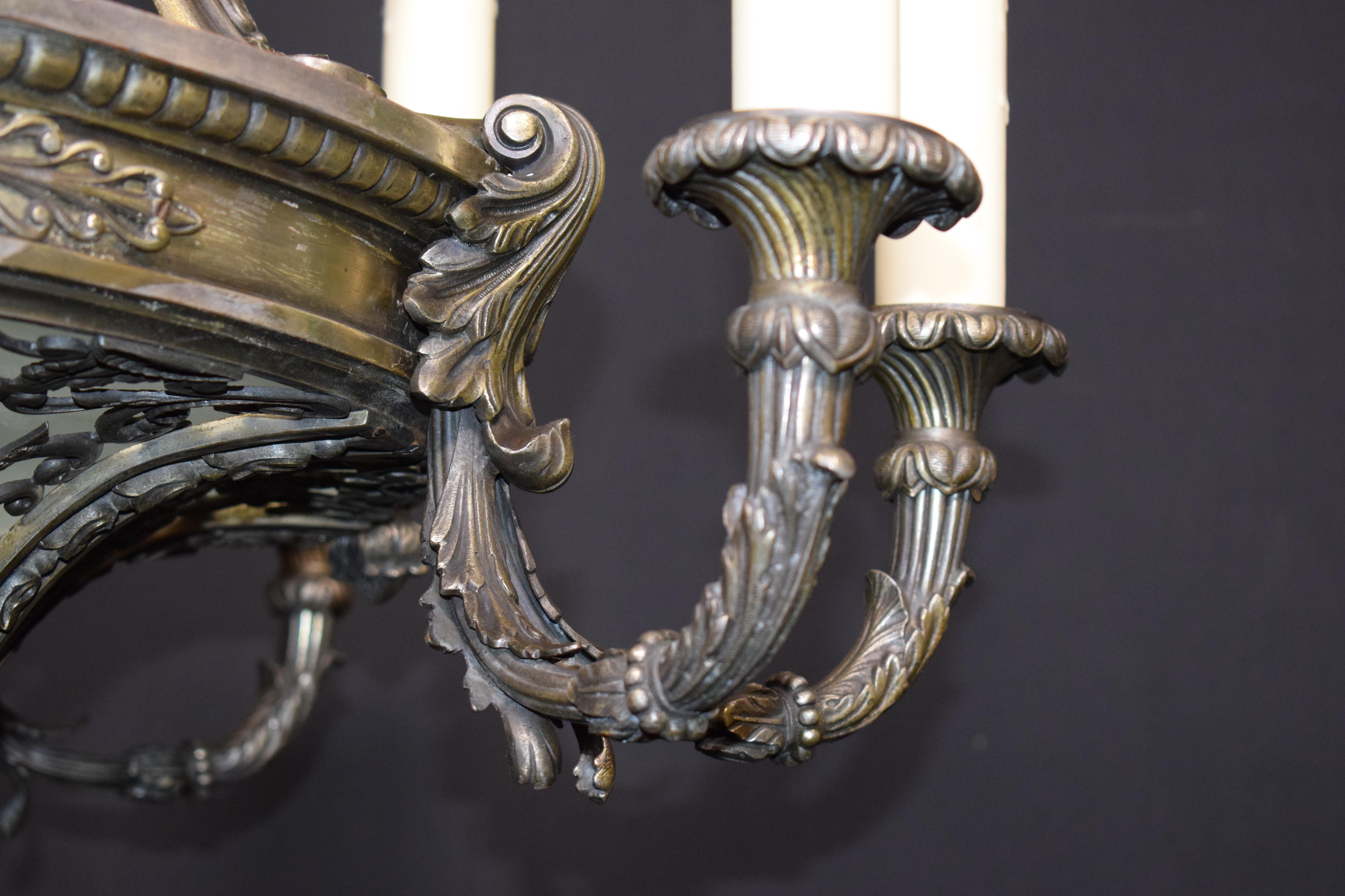 Lampadario neoclassico in argento e bronzo in vendita 1
