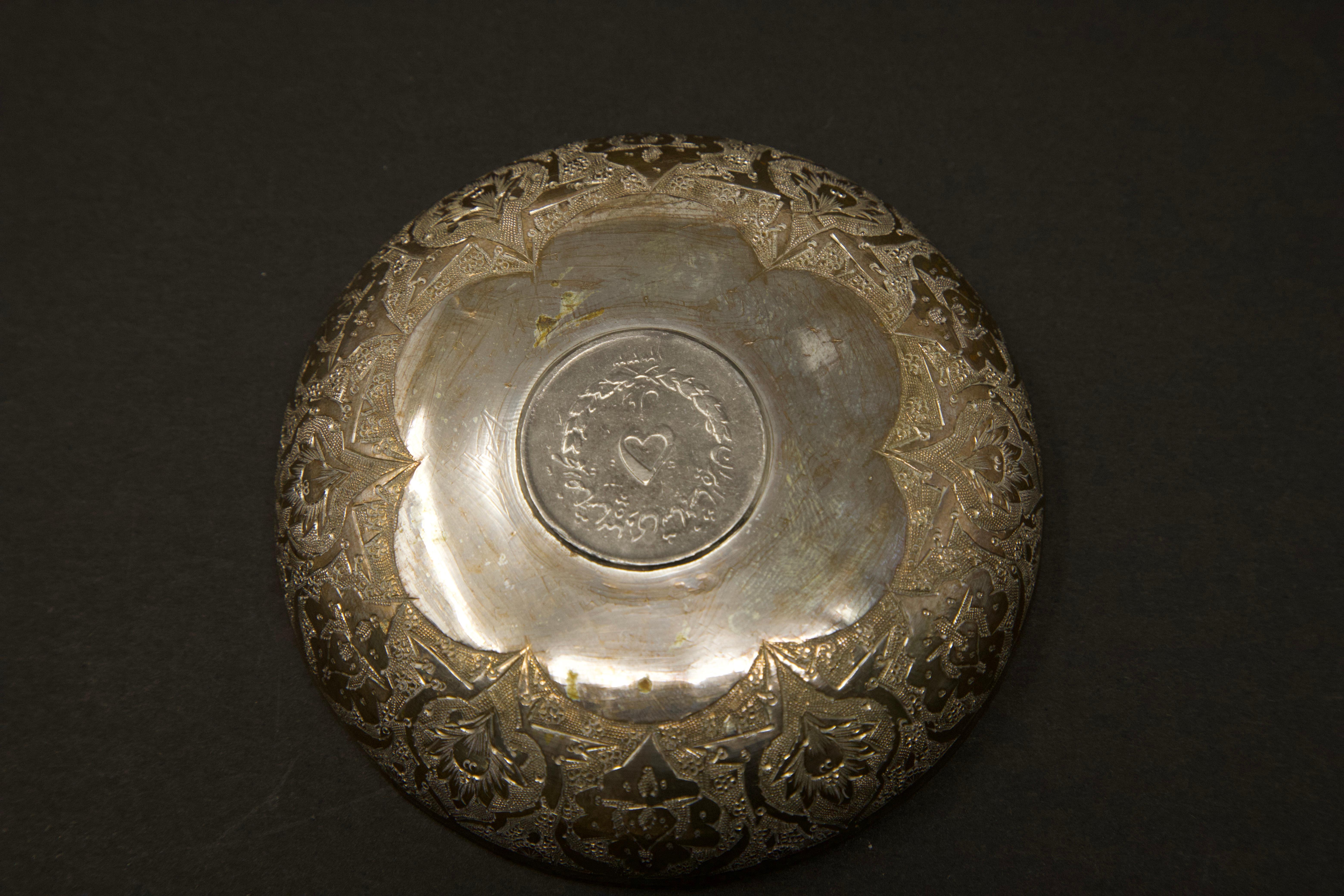 Silver over Copper Coin Dish For Sale 8