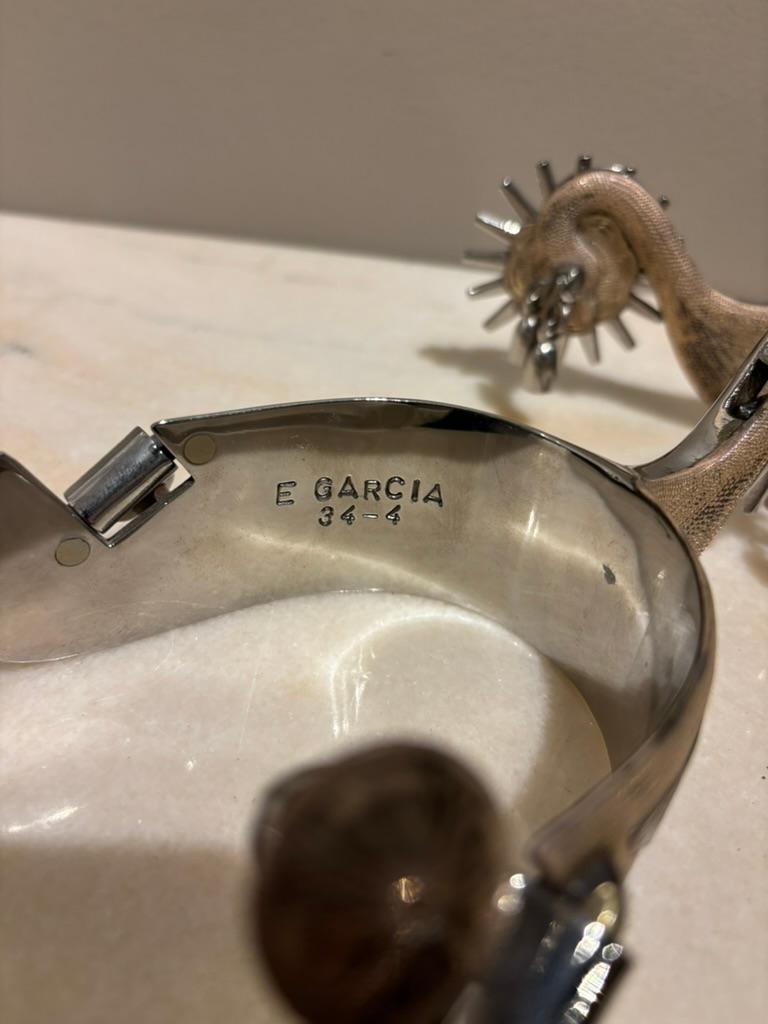 Espuelas de Vaquero de Acero Pulido con Recubrimiento de Plata de Eduardo Garcia  circa 1980's en venta 2