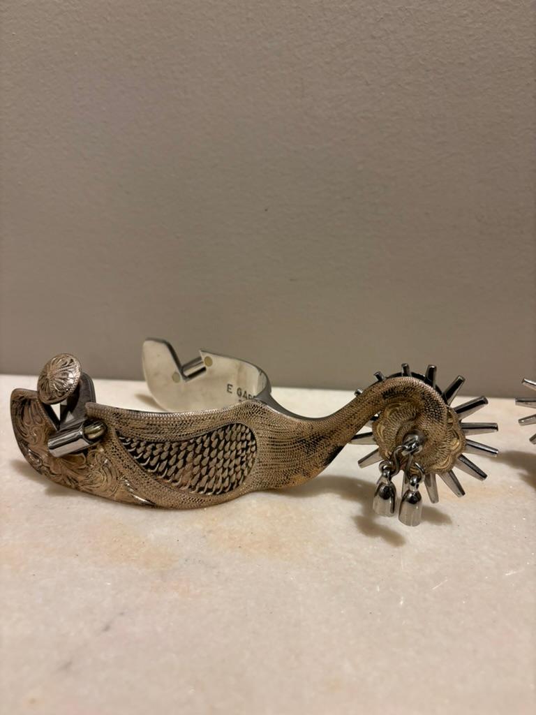 Espuelas de Vaquero de Acero Pulido con Recubrimiento de Plata de Eduardo Garcia  circa 1980's en venta 11