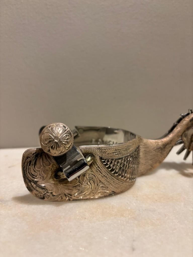 Espuelas de Vaquero de Acero Pulido con Recubrimiento de Plata de Eduardo Garcia  circa 1980's en venta 12