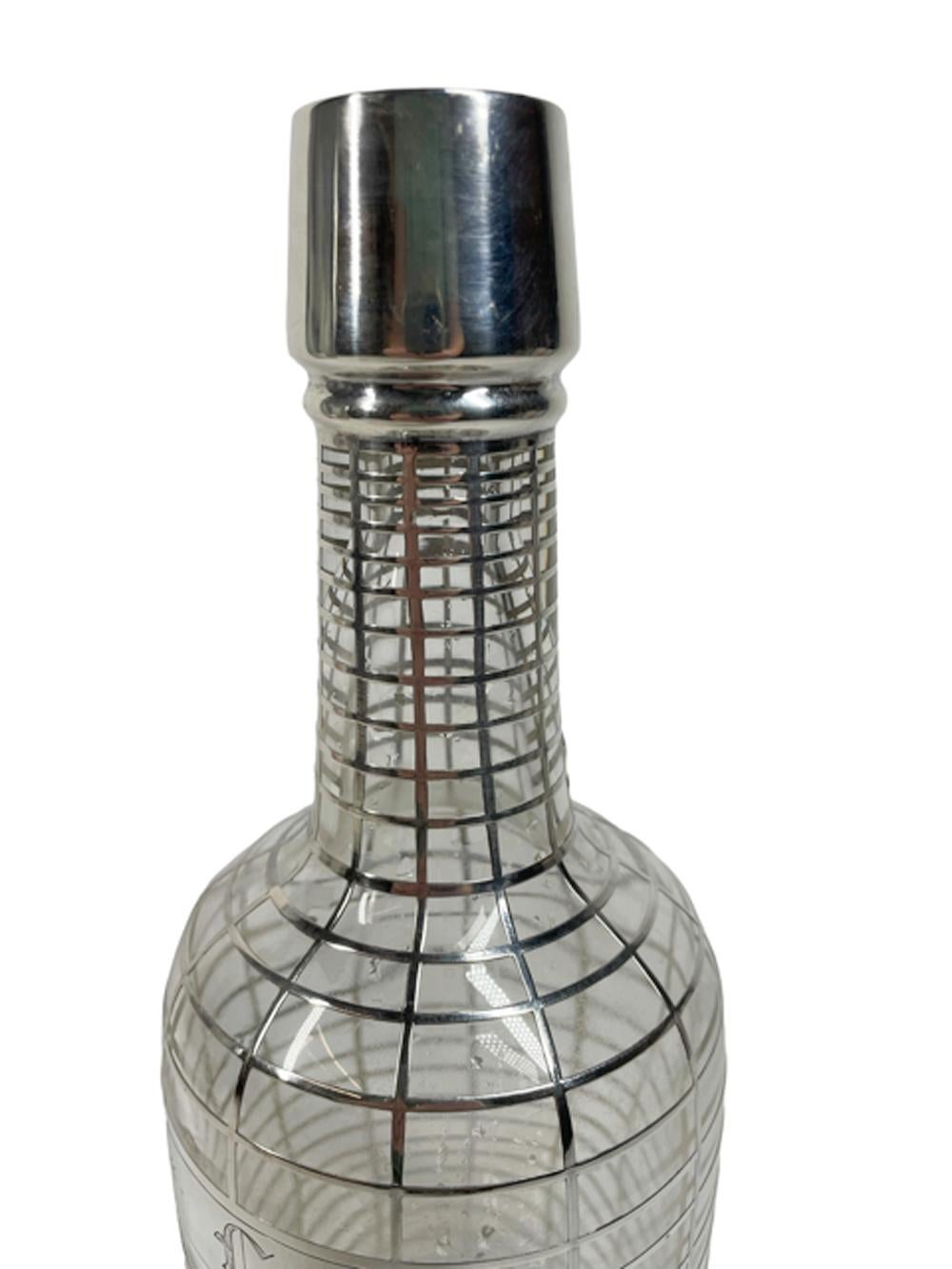 Silber-Overlay-Barflasche im Art-déco-Stil mit geriffeltem Muster und Monogramm und Plakette „L“ aus Silber (Art déco) im Angebot