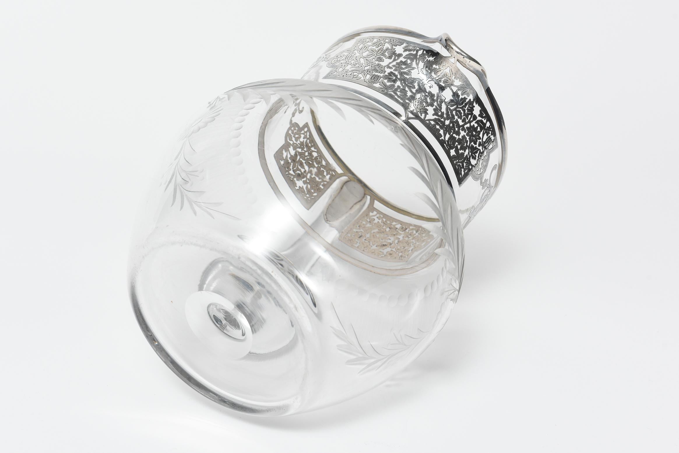 Wasserkrug/ Krug/ Dekanter aus geätztem Klarglas mit silbernem Silberüberzug mit Blumenmuster im Angebot 9