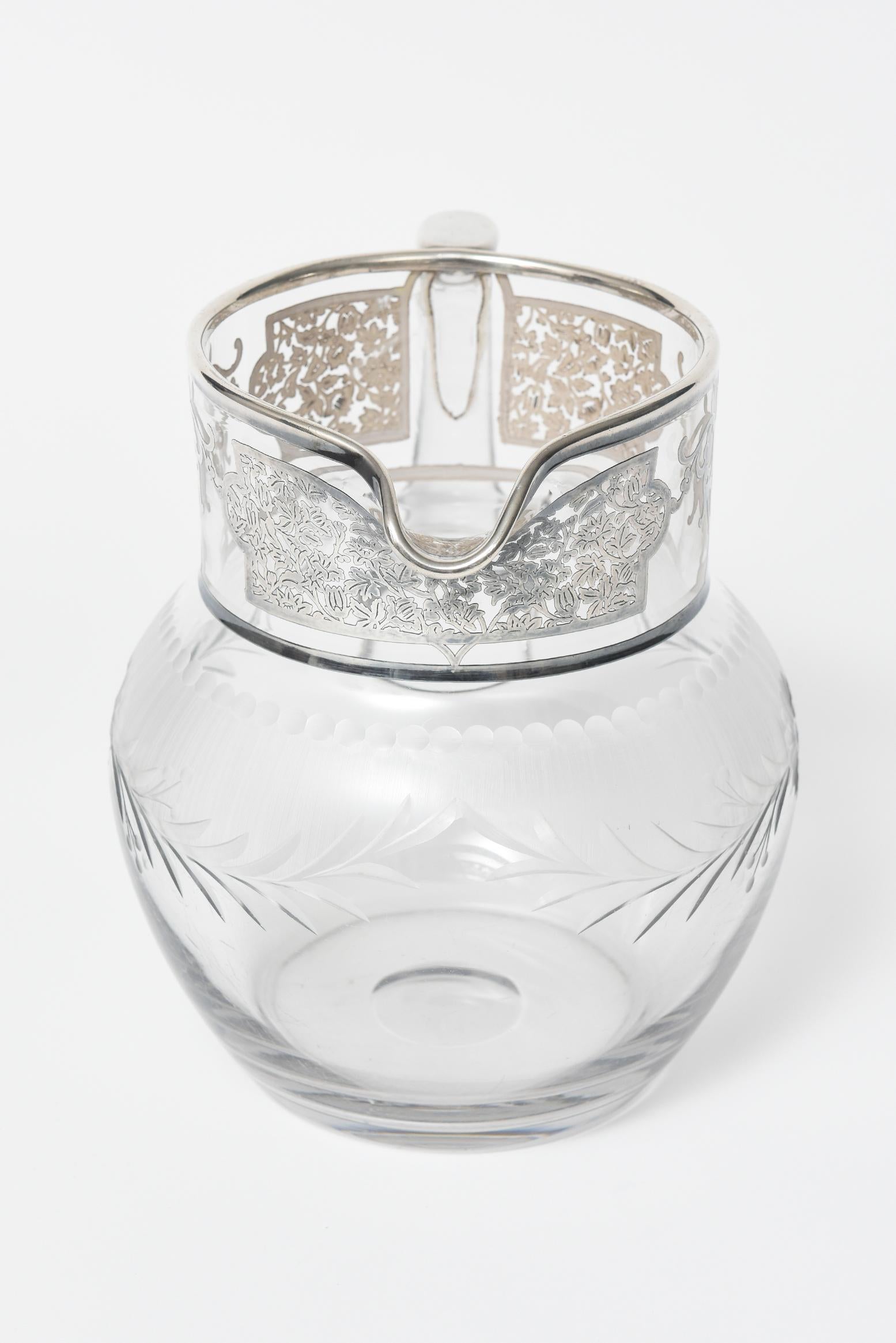 Wasserkrug/ Krug/ Dekanter aus geätztem Klarglas mit silbernem Silberüberzug mit Blumenmuster im Angebot 1