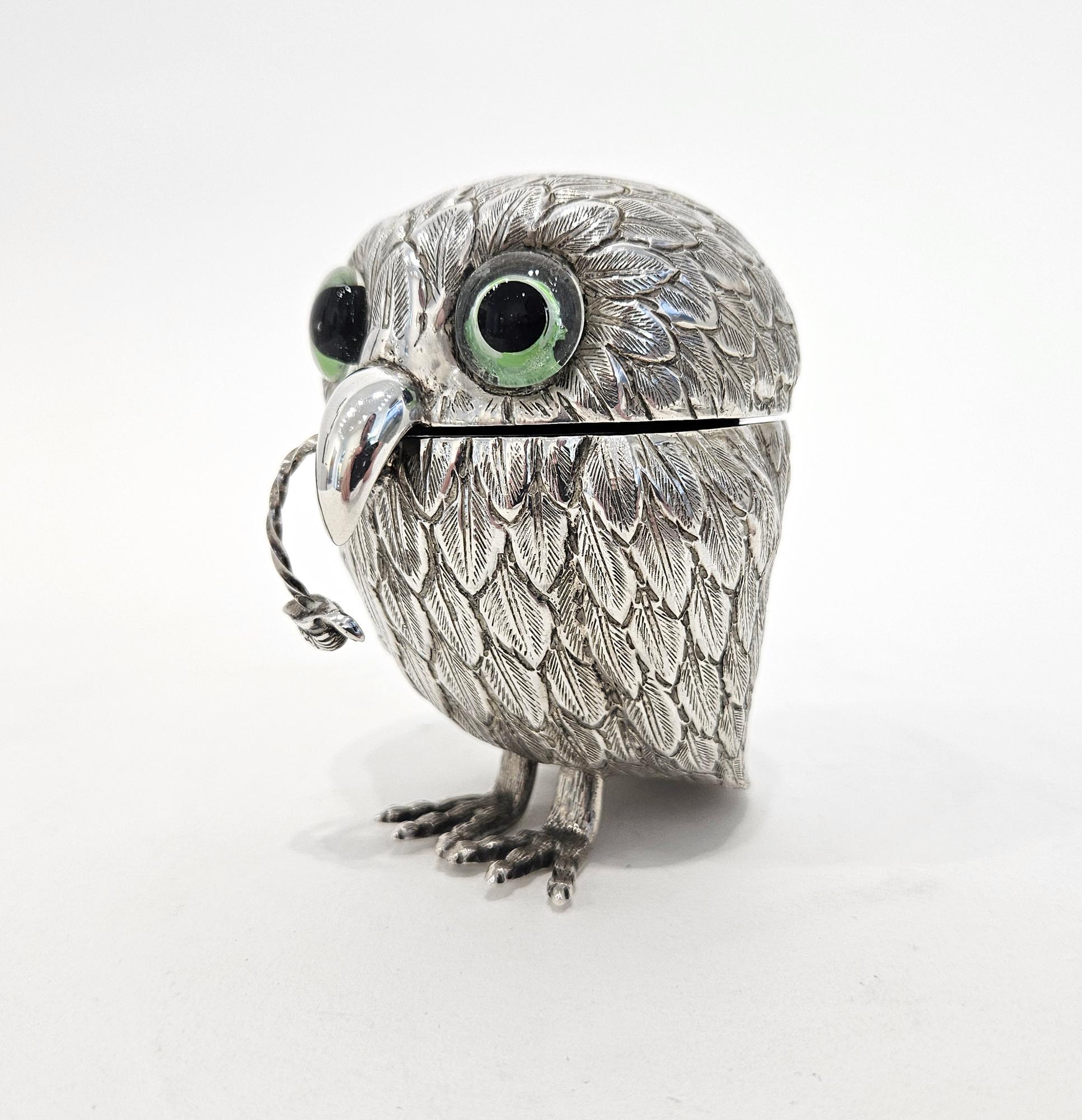 Pot à moutarde en argent avec inhabituelle cuillère de service à œils verts et escargots, vers 1930 en vente 5