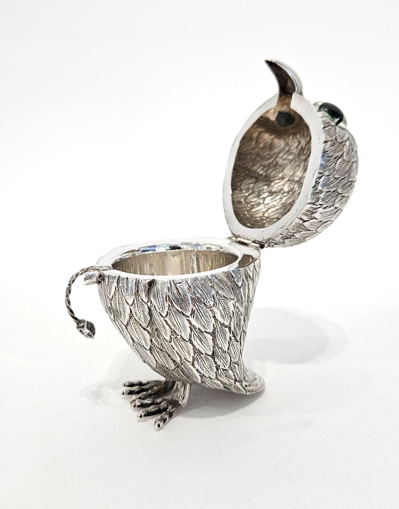 Pot à moutarde en argent avec inhabituelle cuillère de service à œils verts et escargots, vers 1930 en vente 6