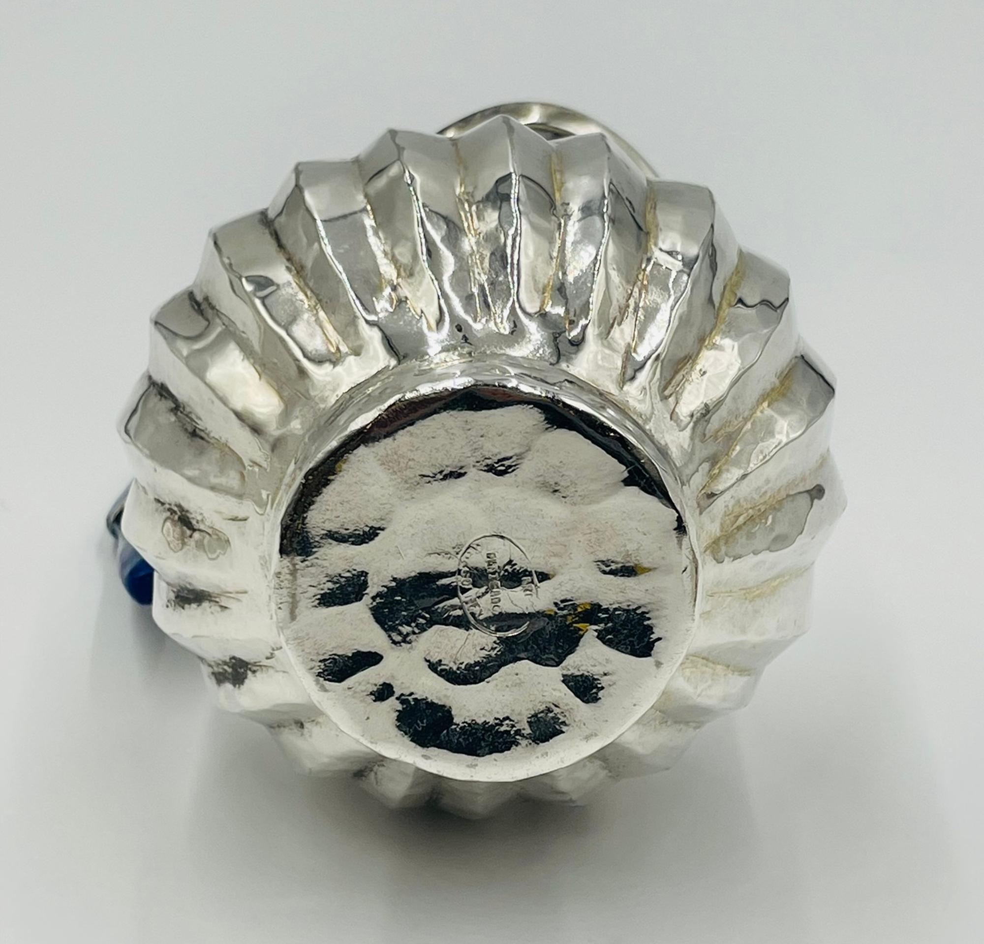 Brocca a forma di pappagallo in argento con intarsio di lapis e turchese, Los Fajardo, anni '60 in vendita 6