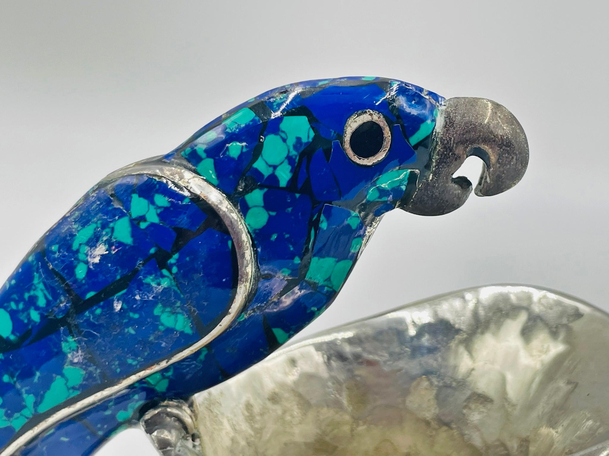 Brocca a forma di pappagallo in argento con intarsio di lapis e turchese, Los Fajardo, anni '60 in vendita 8