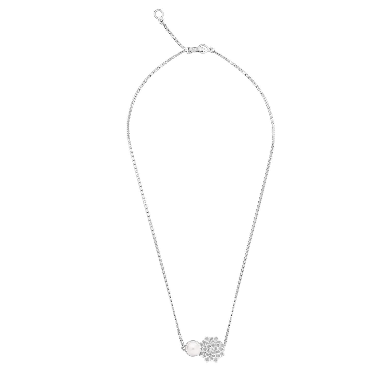 Round Cut Silver & Pearl Dalia Pendant Necklace For Sale