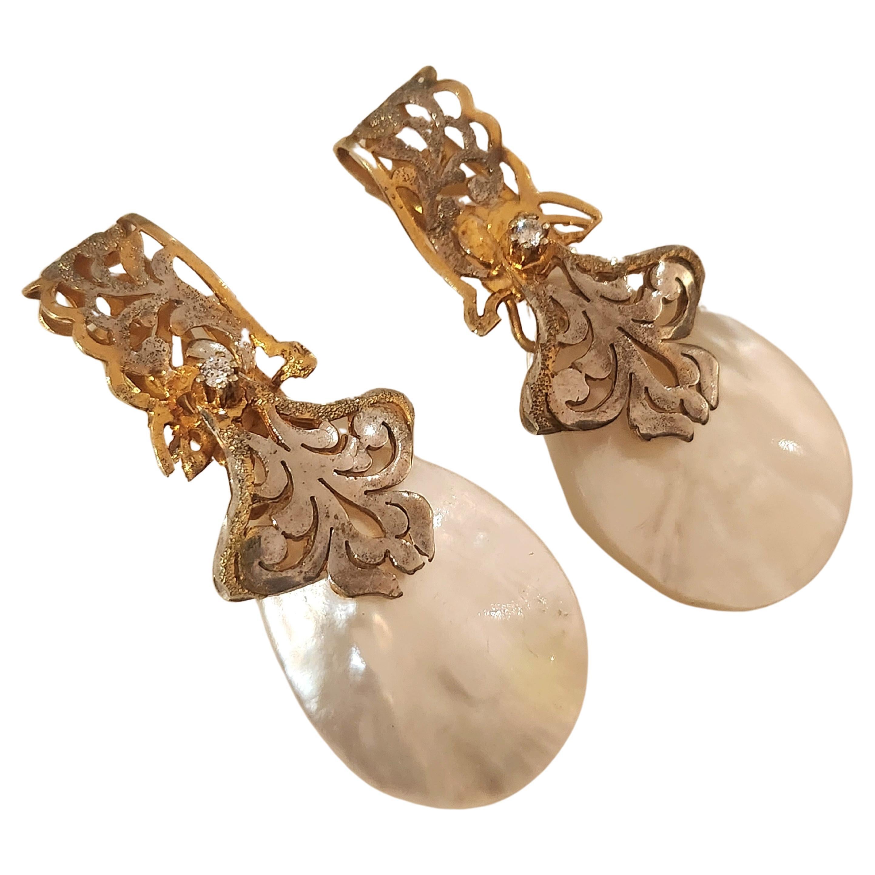 Silver Pearl Gold Plated Earrings In Good Condition For Sale In Cairo, EG