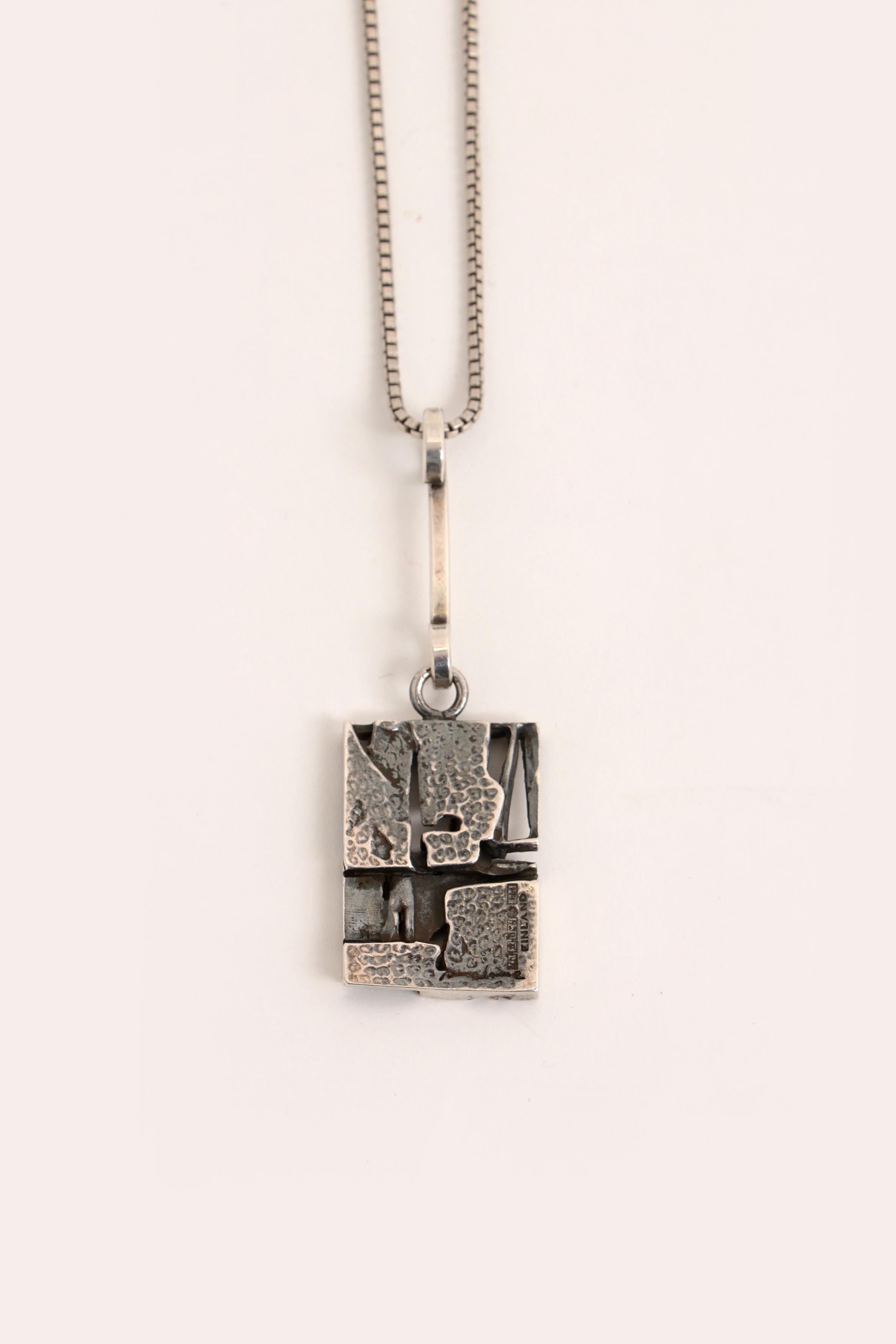 Silver pendant by Jorma Laine Finland, 1973 In Excellent Condition For Sale In Oostrum-Venray, NL