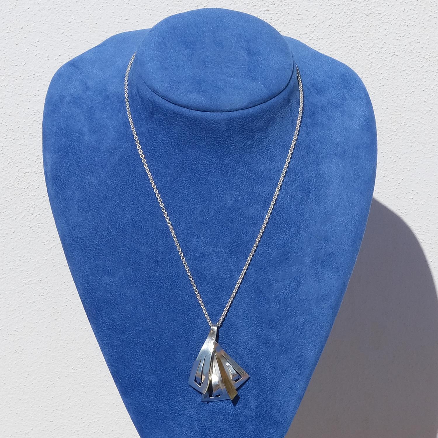 Ciondolo in argento dell'Atelier svedese Borgila, anno di produzione 1994 in vendita 6
