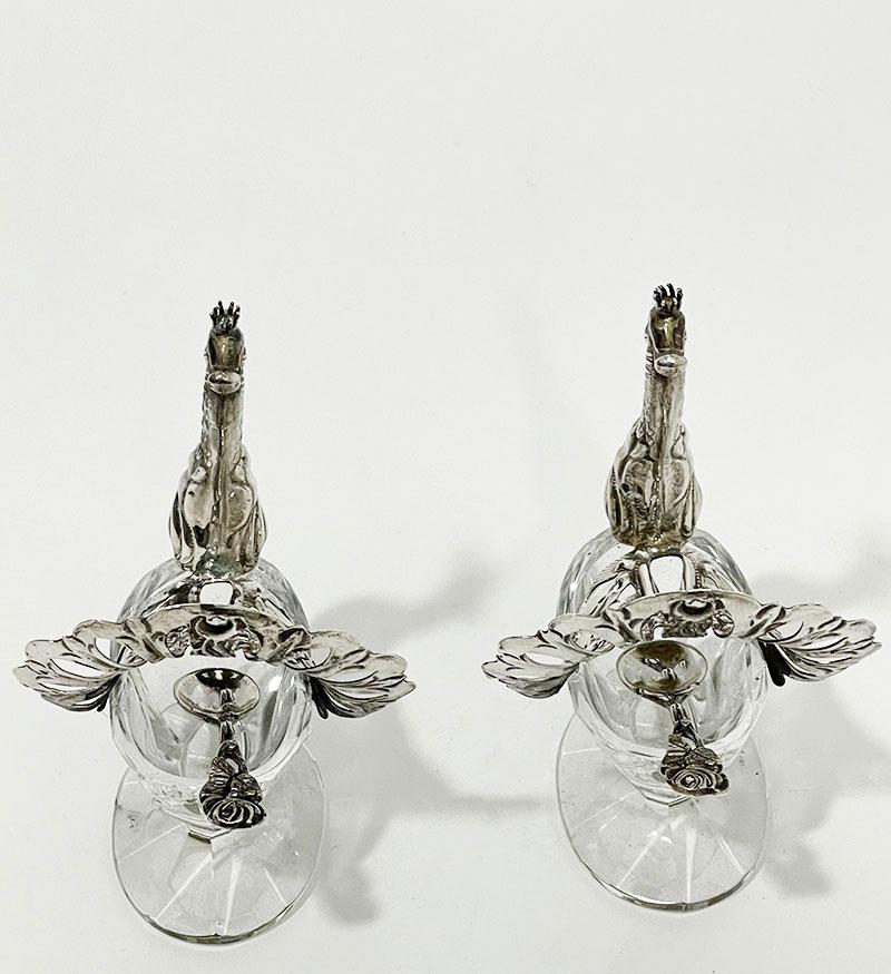 Silver Pepper and Salt Cellars in the Shape of a Peacock In Good Condition In Delft, NL