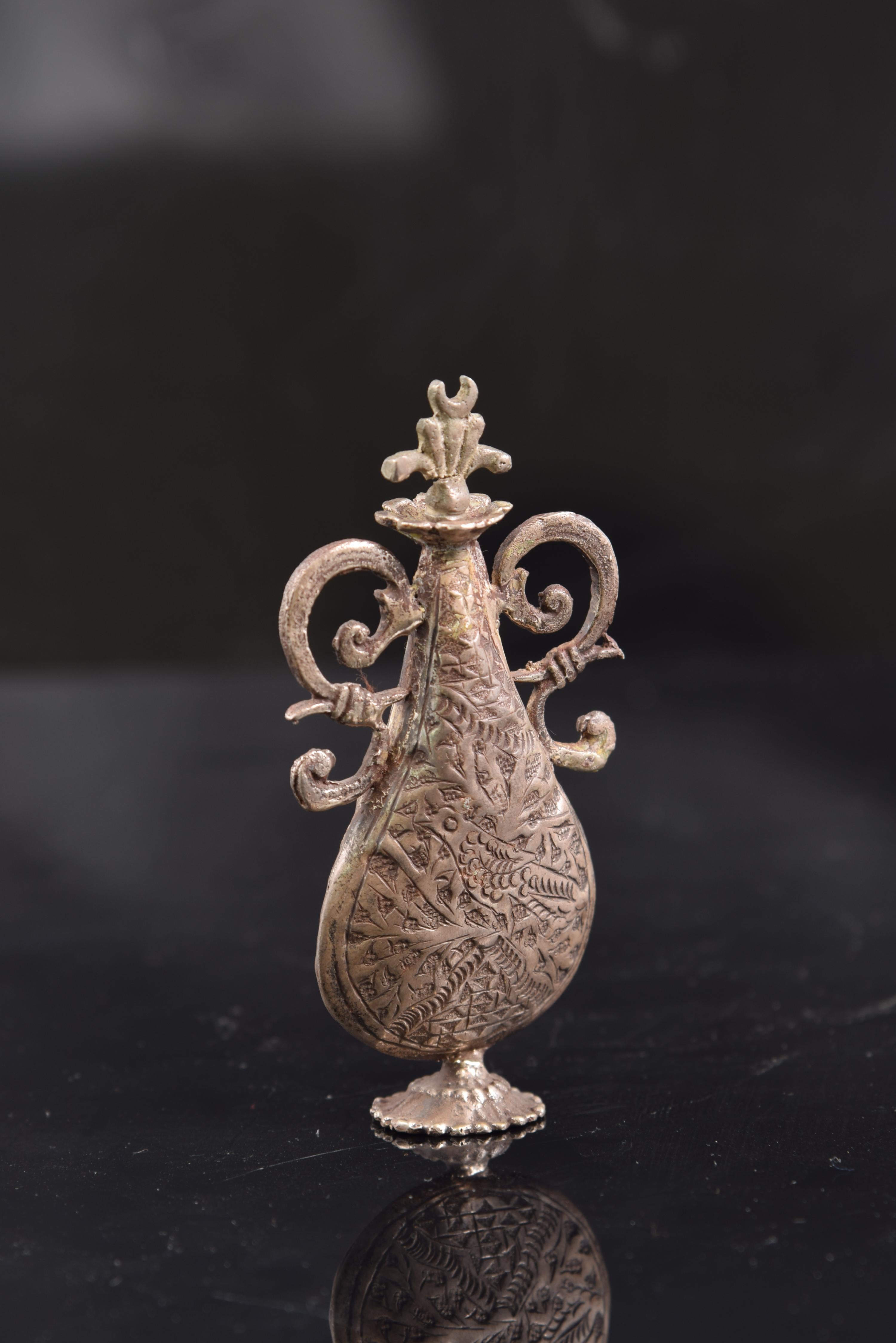 European Silver perfume box. 19th century.   For Sale
