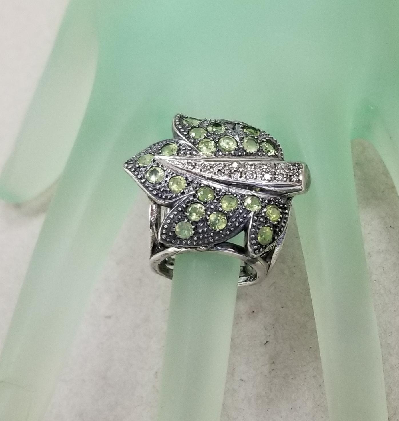 Silver Peridot and White Sapphire Leaf Cuff and Ring For Sale 4