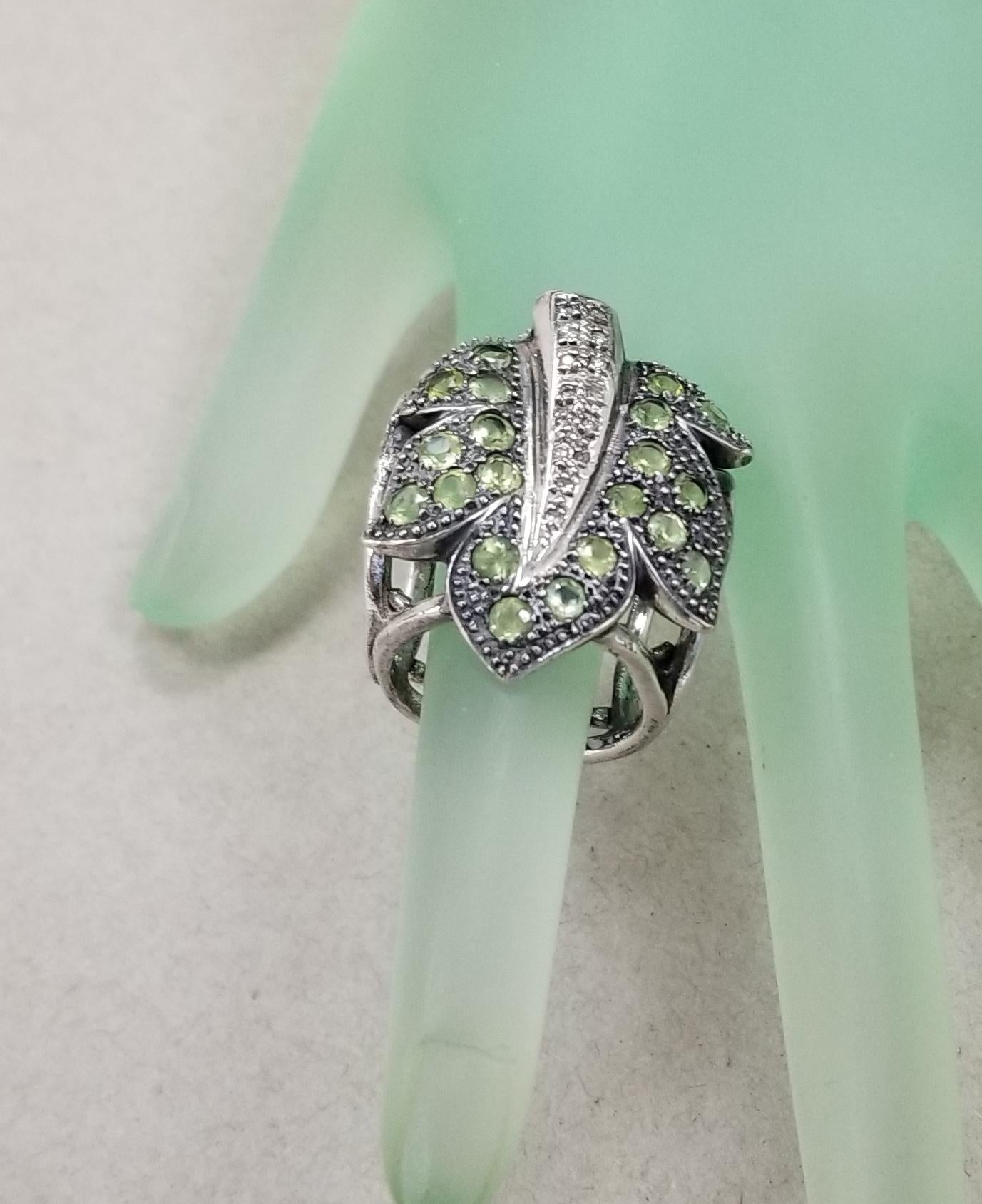 Silver Peridot and White Sapphire Leaf Cuff and Ring For Sale 3