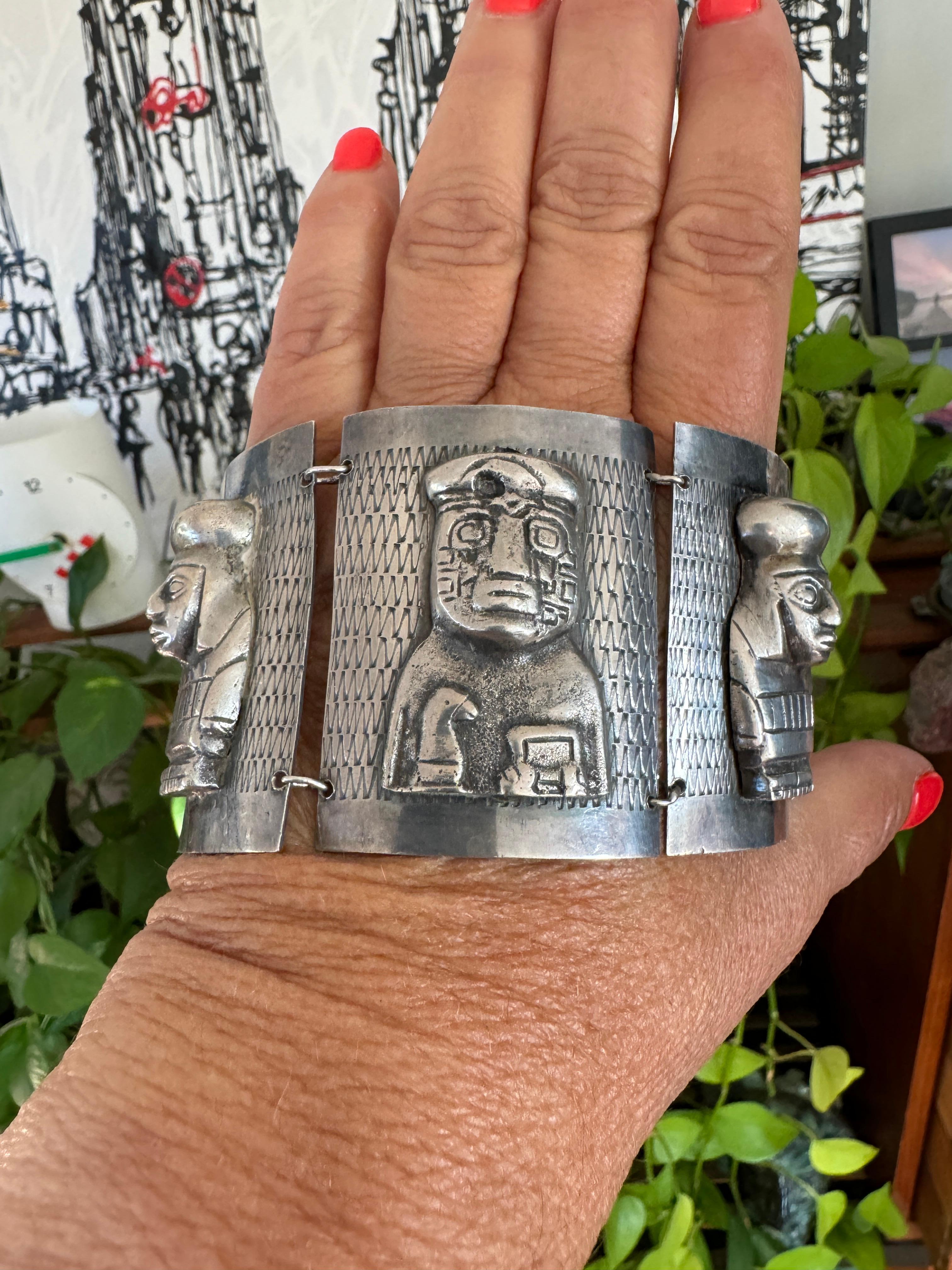 Bracciale d'argento con pannello peruviano 3-D Racconta storie 900 in vendita 9