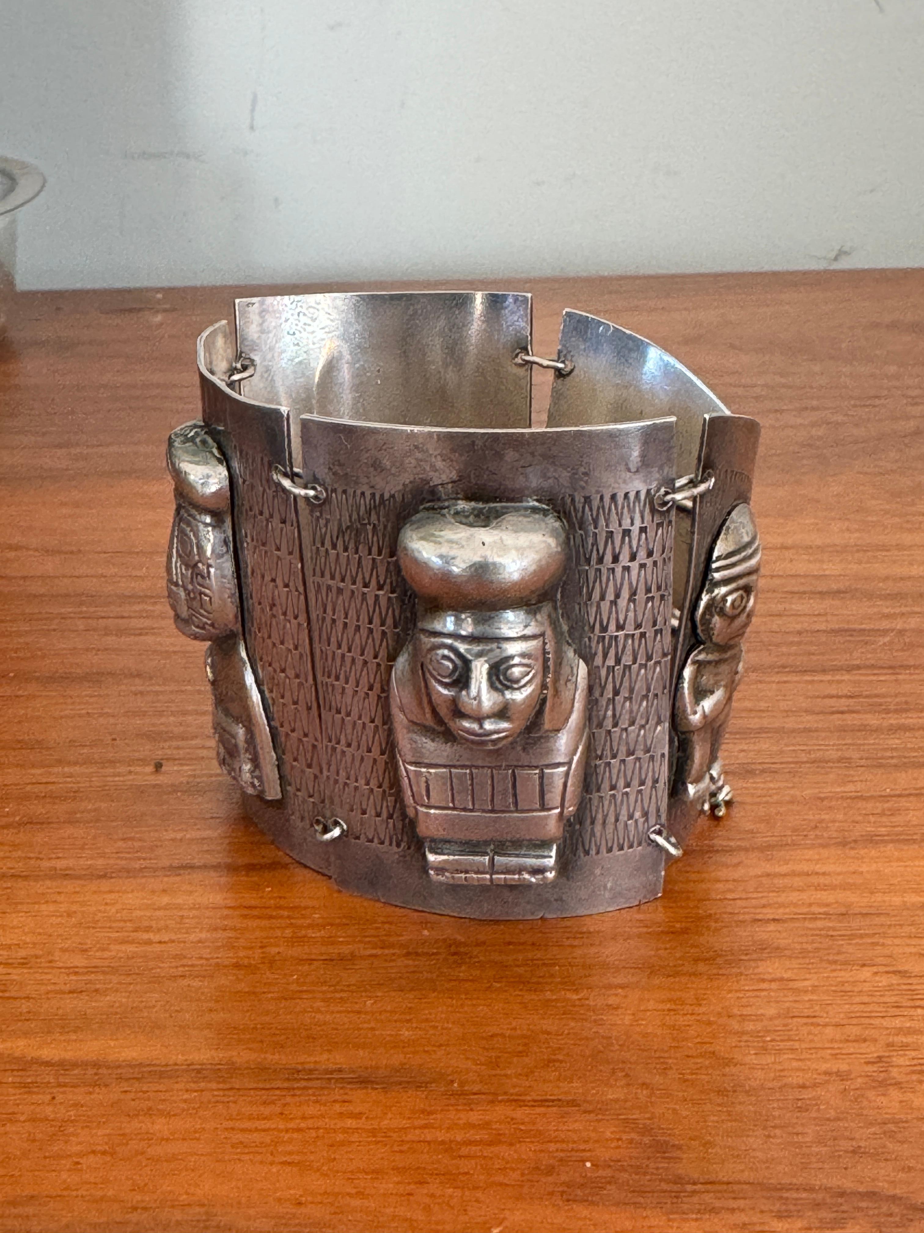 Bracciale d'argento con pannello peruviano 3-D Racconta storie 900 in vendita 4