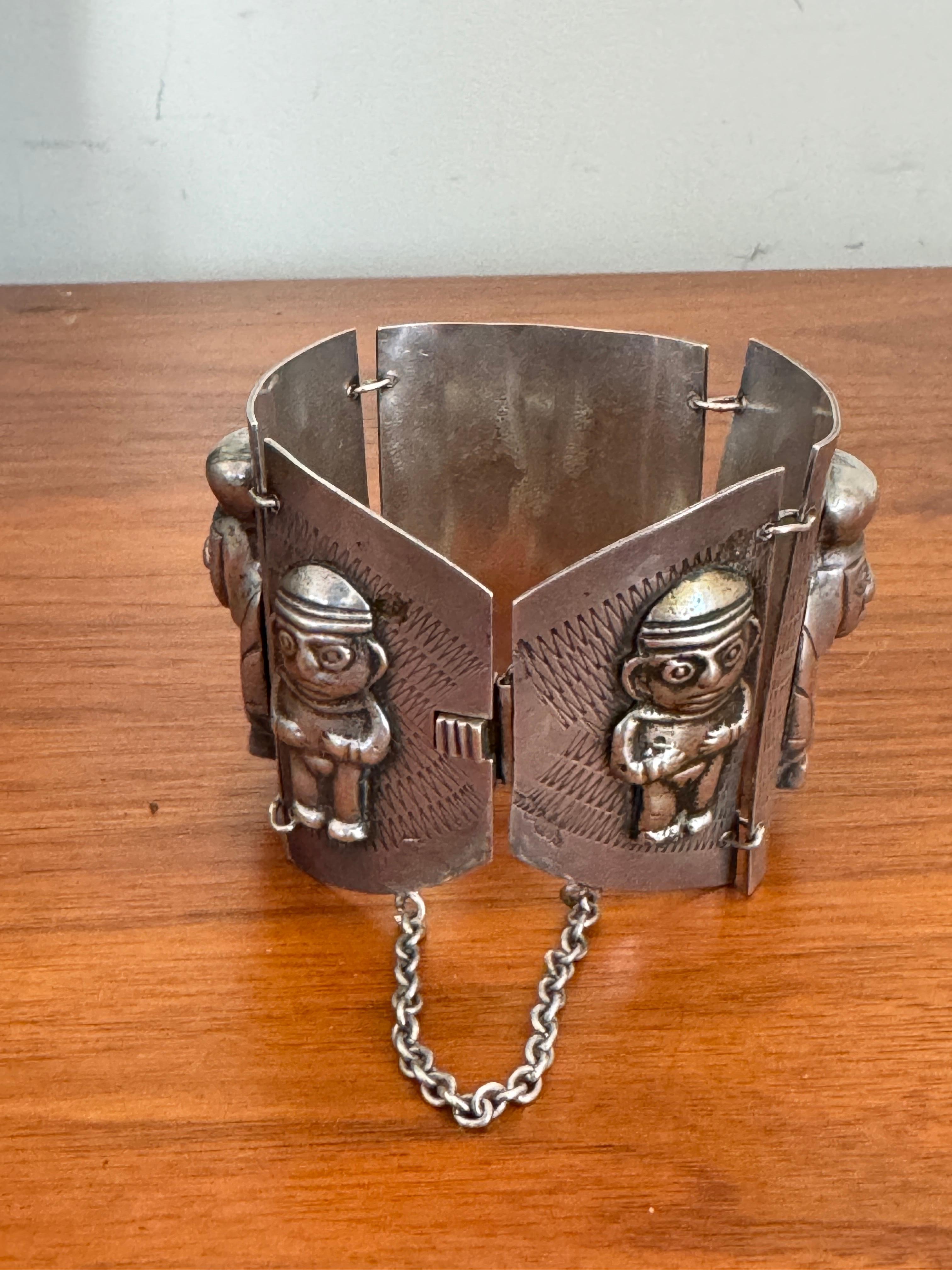 Bracciale d'argento con pannello peruviano 3-D Racconta storie 900 in vendita 5