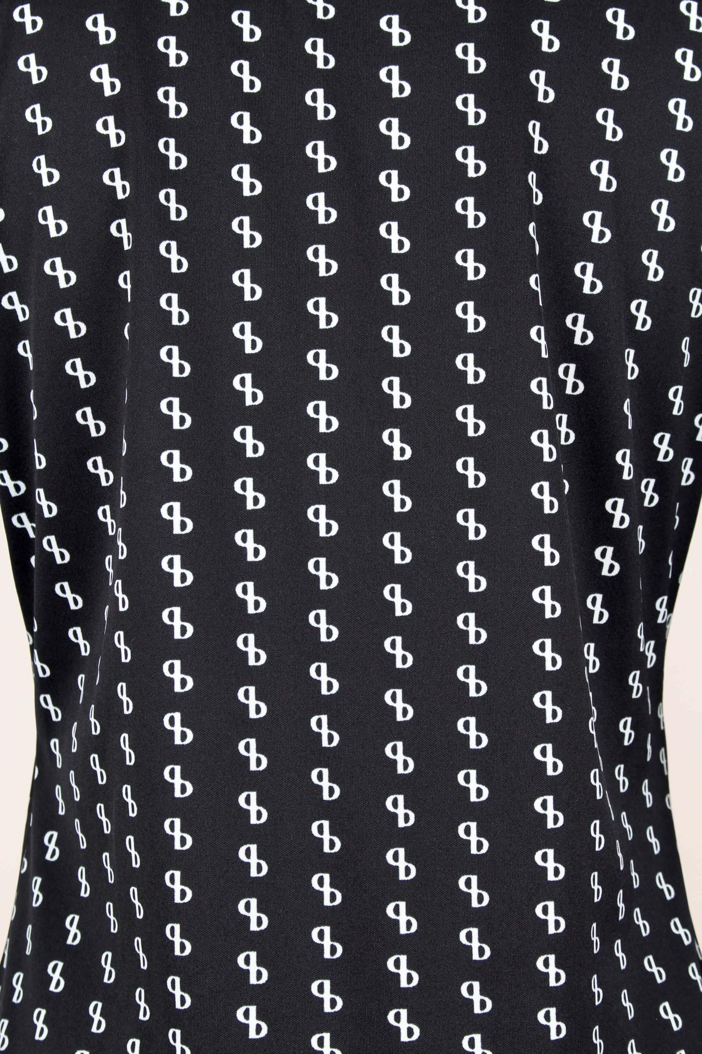 Silver Piano 1970s Fitted Black & White Monogram Print Jersey Blouse Size S 2