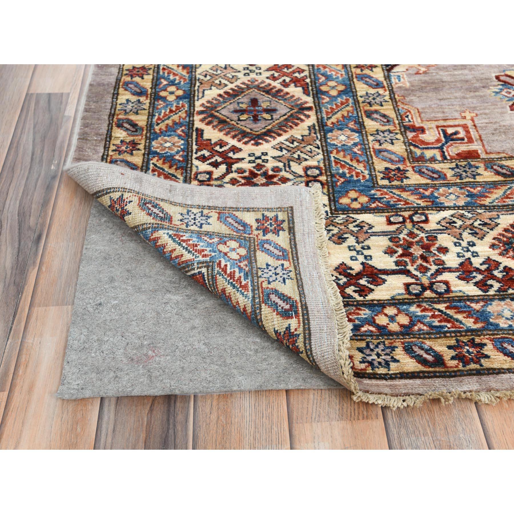 Handgeknüpfter quadratischer Teppich aus organischer Wolle in Silber, Rosa, Afghan Super Kazak, 9'5